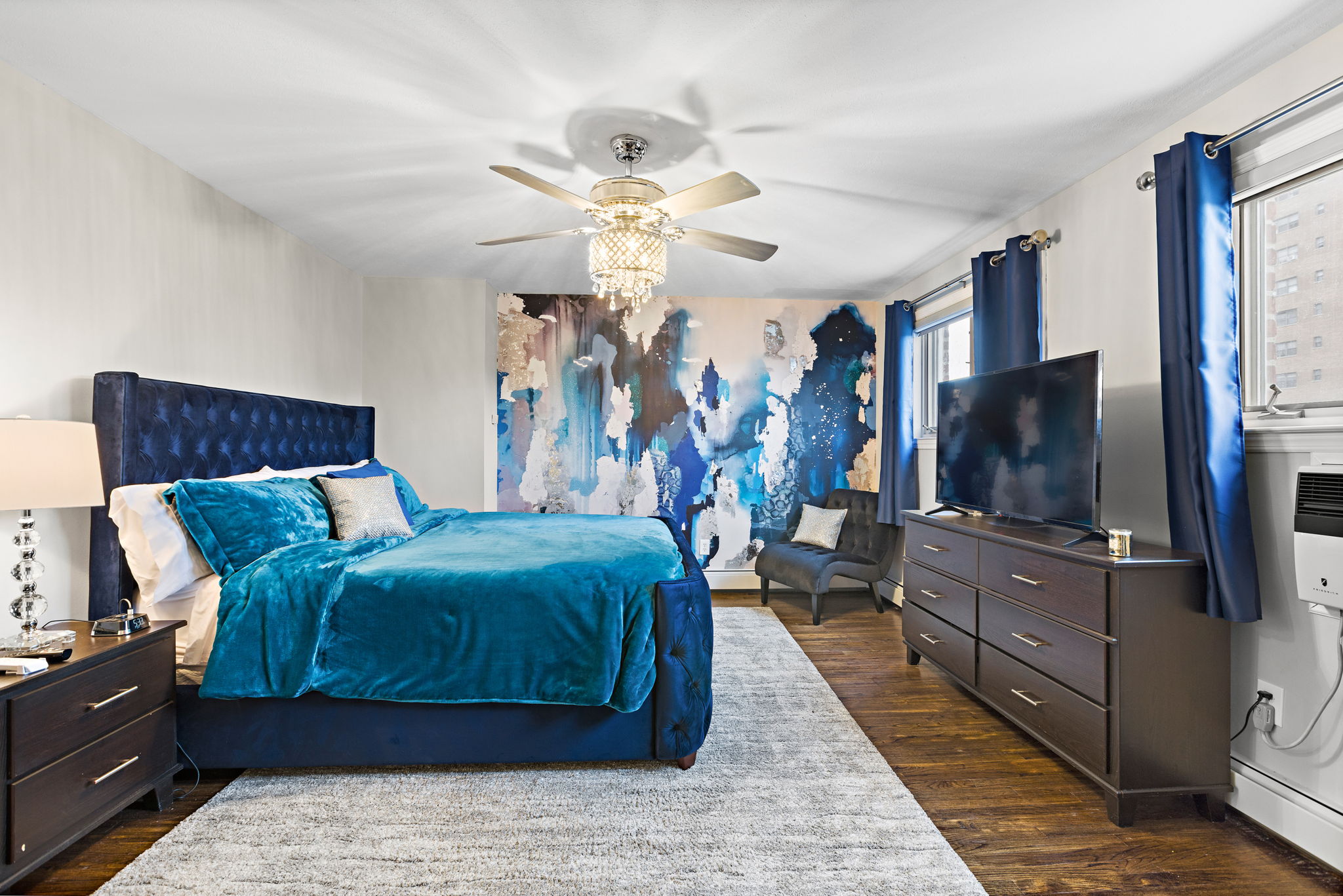 Sunset Bayonne Blue Lux Gem