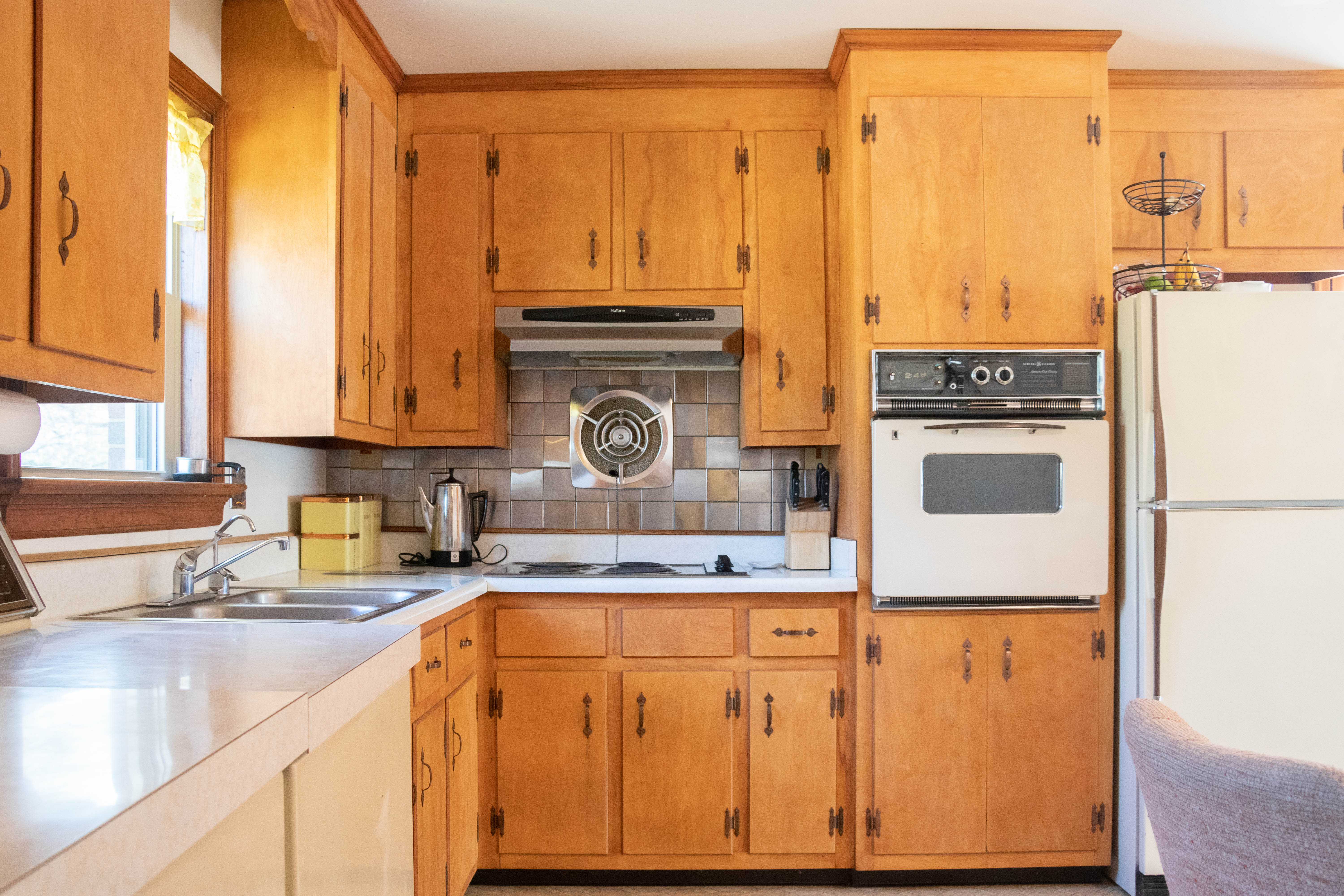  Mid Century Brick Rancher Vintage Time Capsule Home