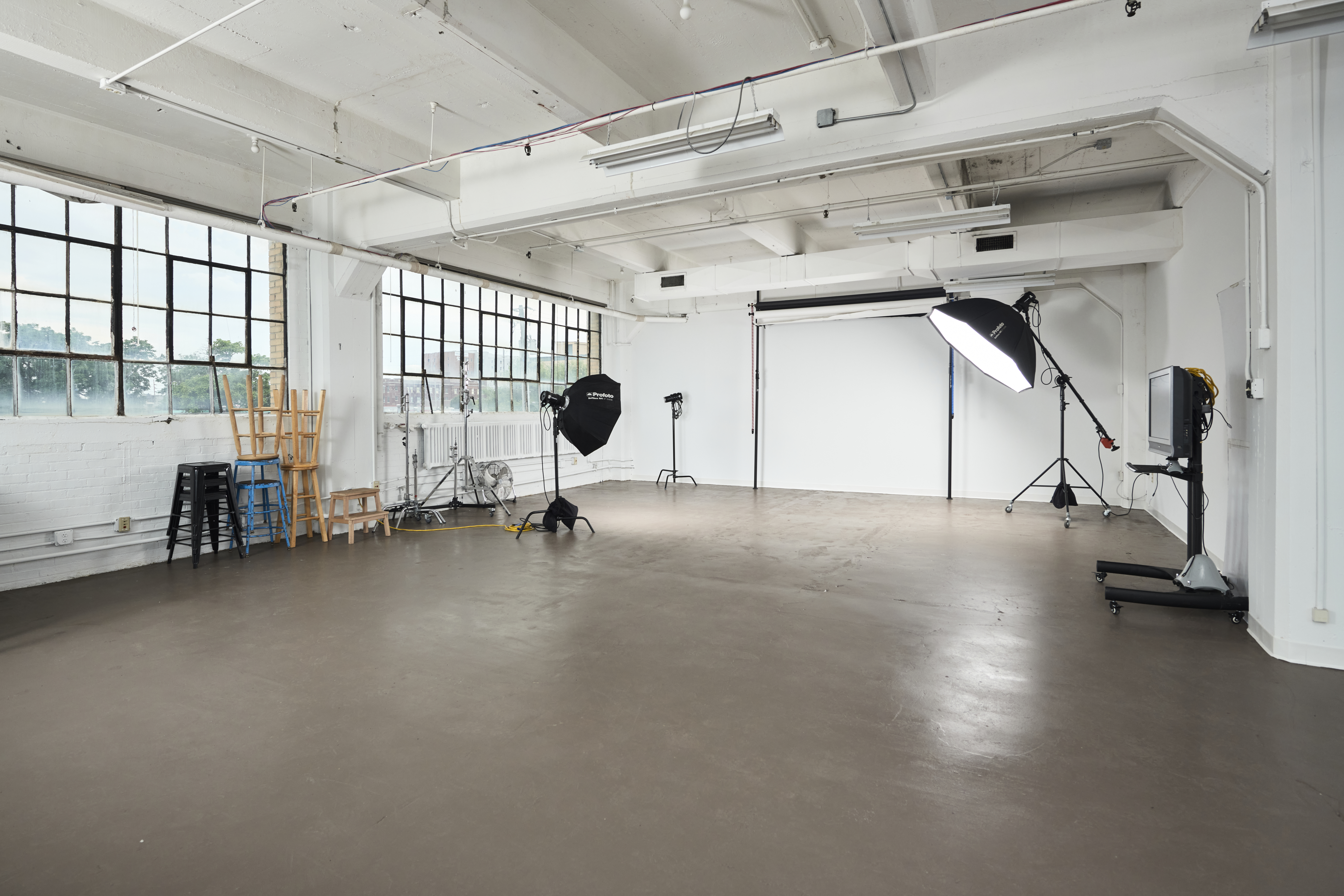 1800+ sq/ft Photo Studio Downtown Indy
