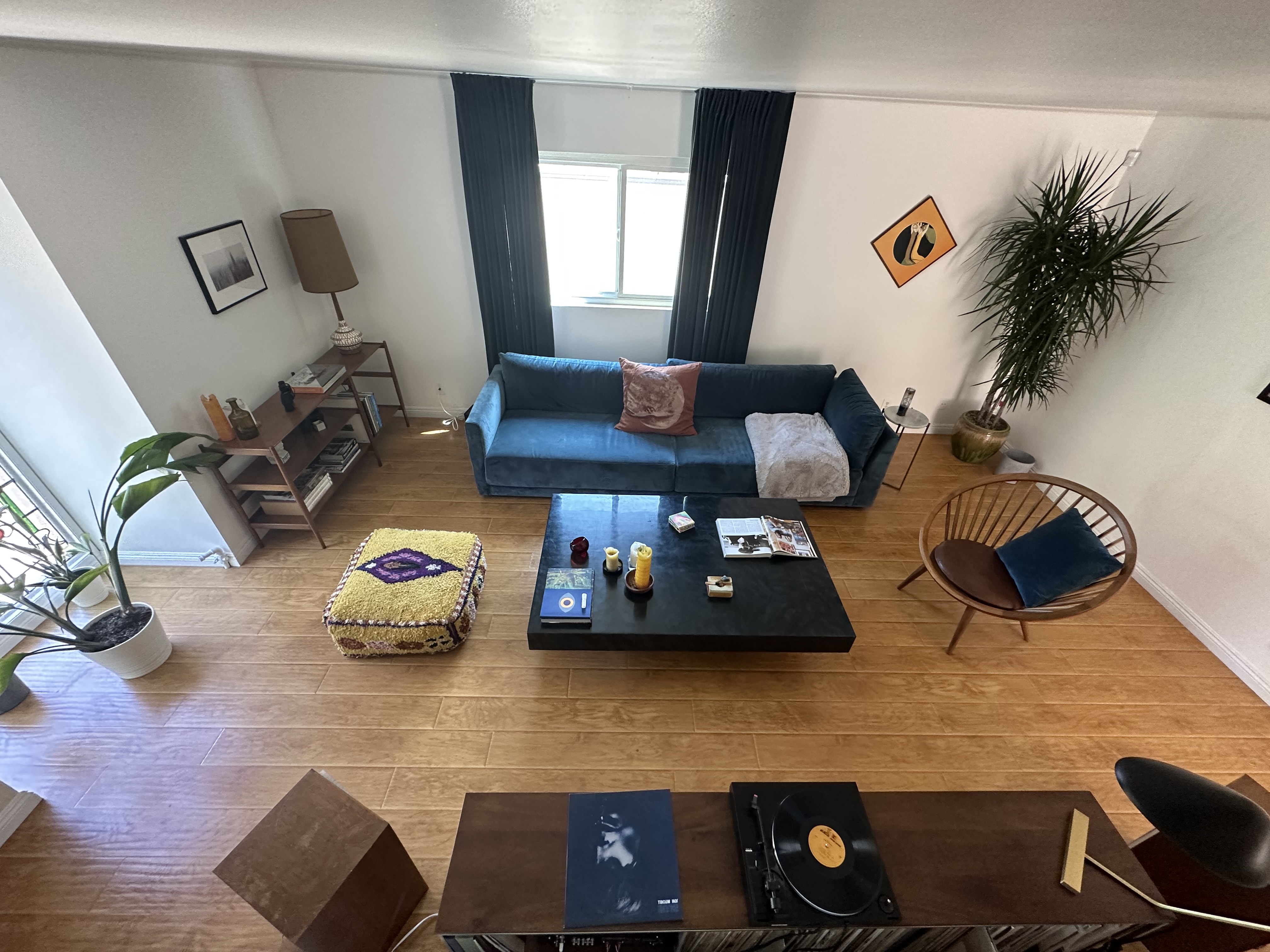 Serene Work Space / Creative Sessions in Canyon