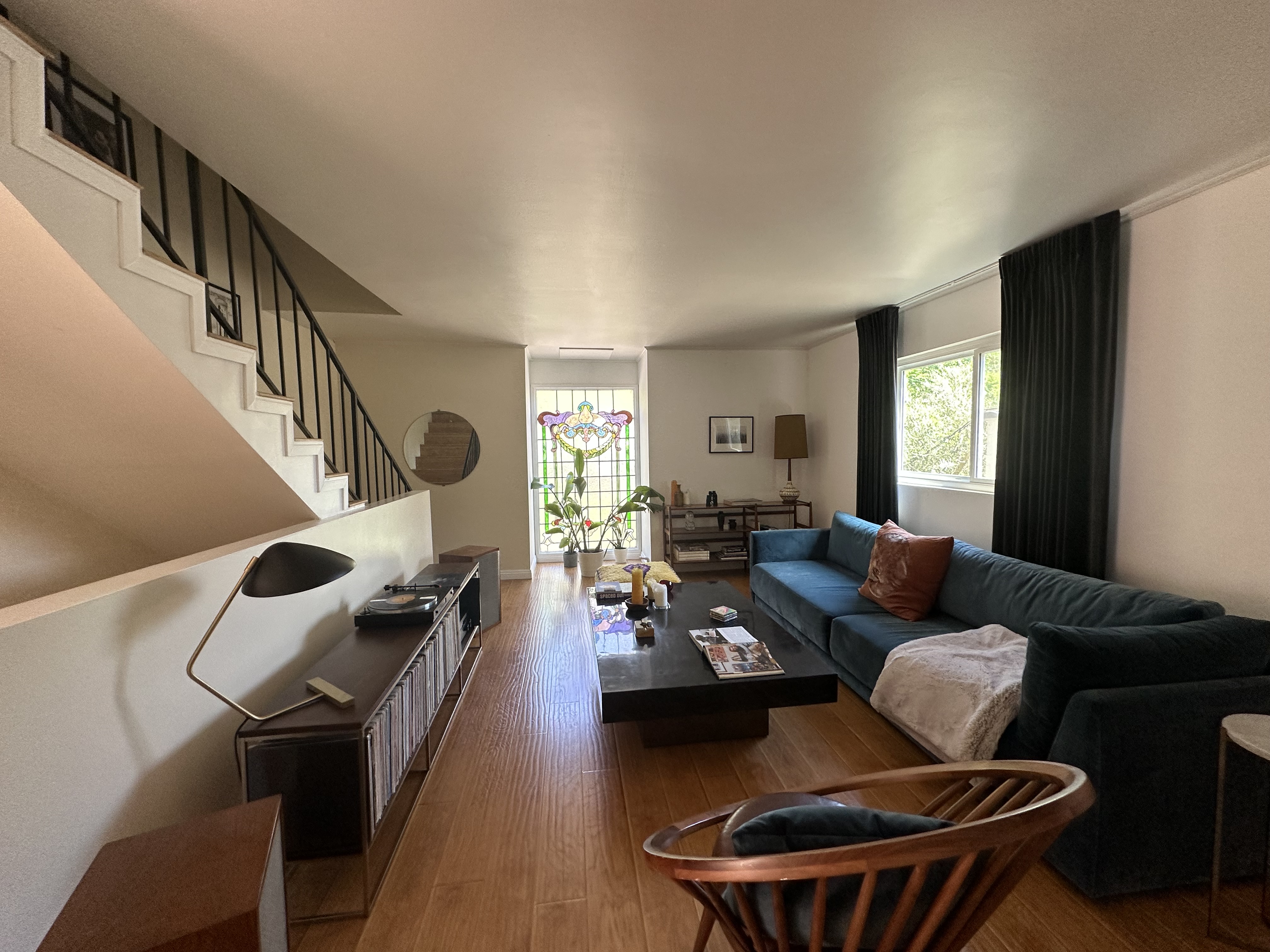 Serene Work Space / Creative Sessions in Canyon