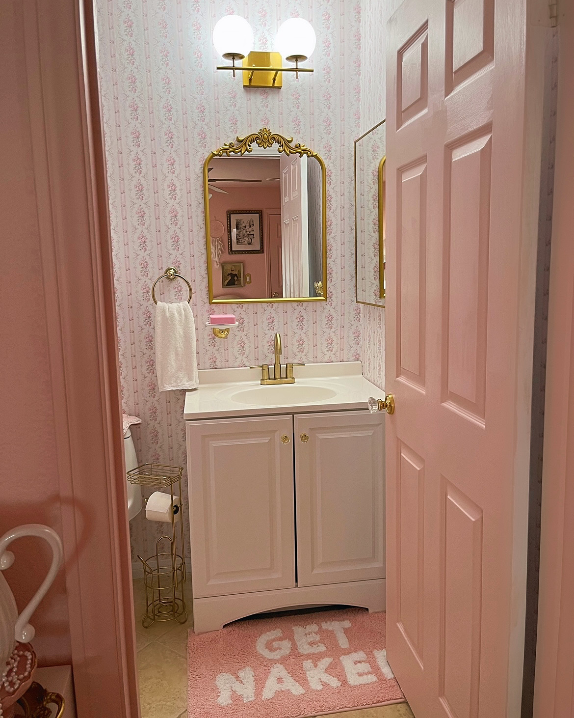 Production-Ready Girly Urban Studio