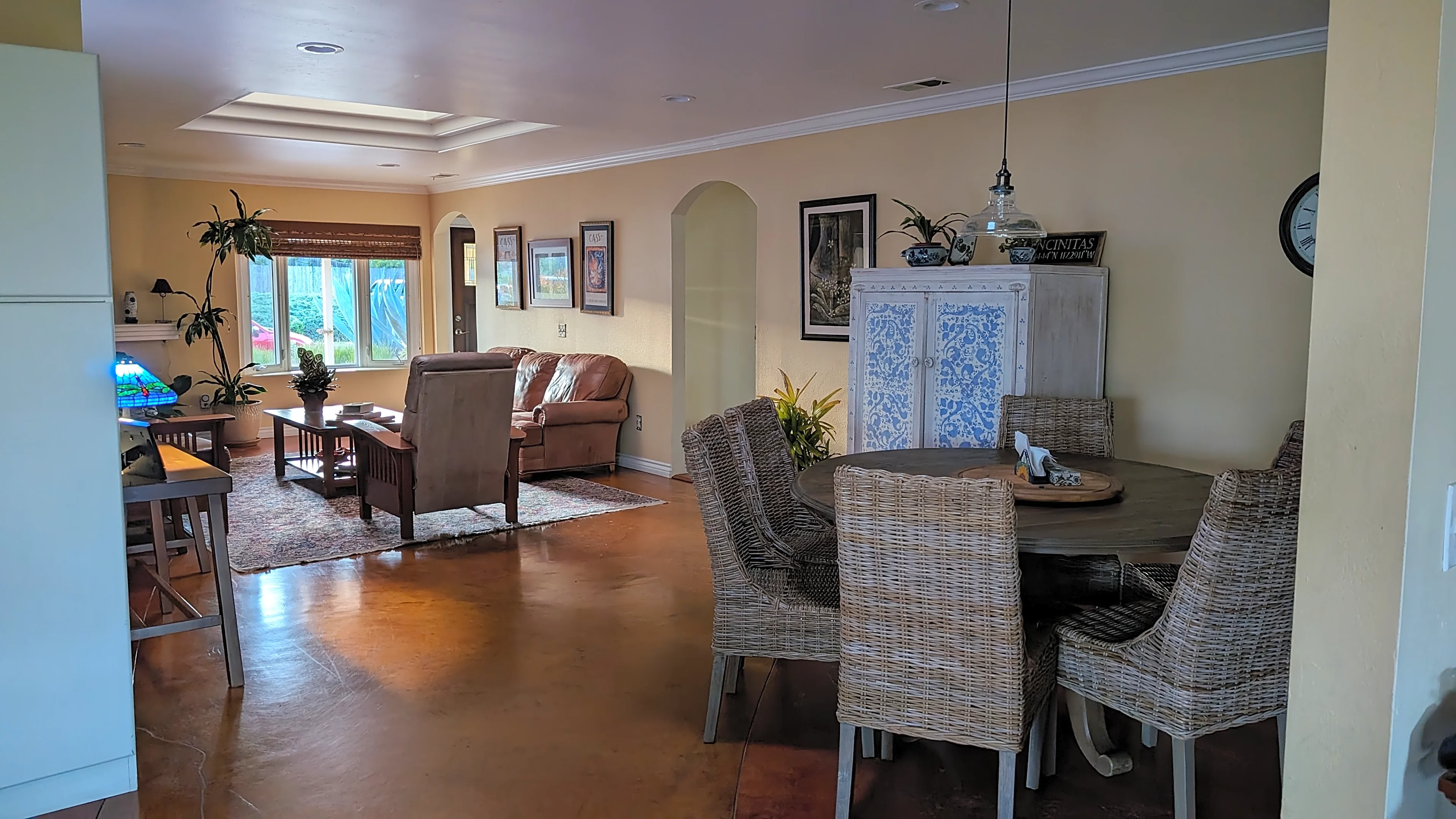 Upgraded 1960s suburban home in beach city