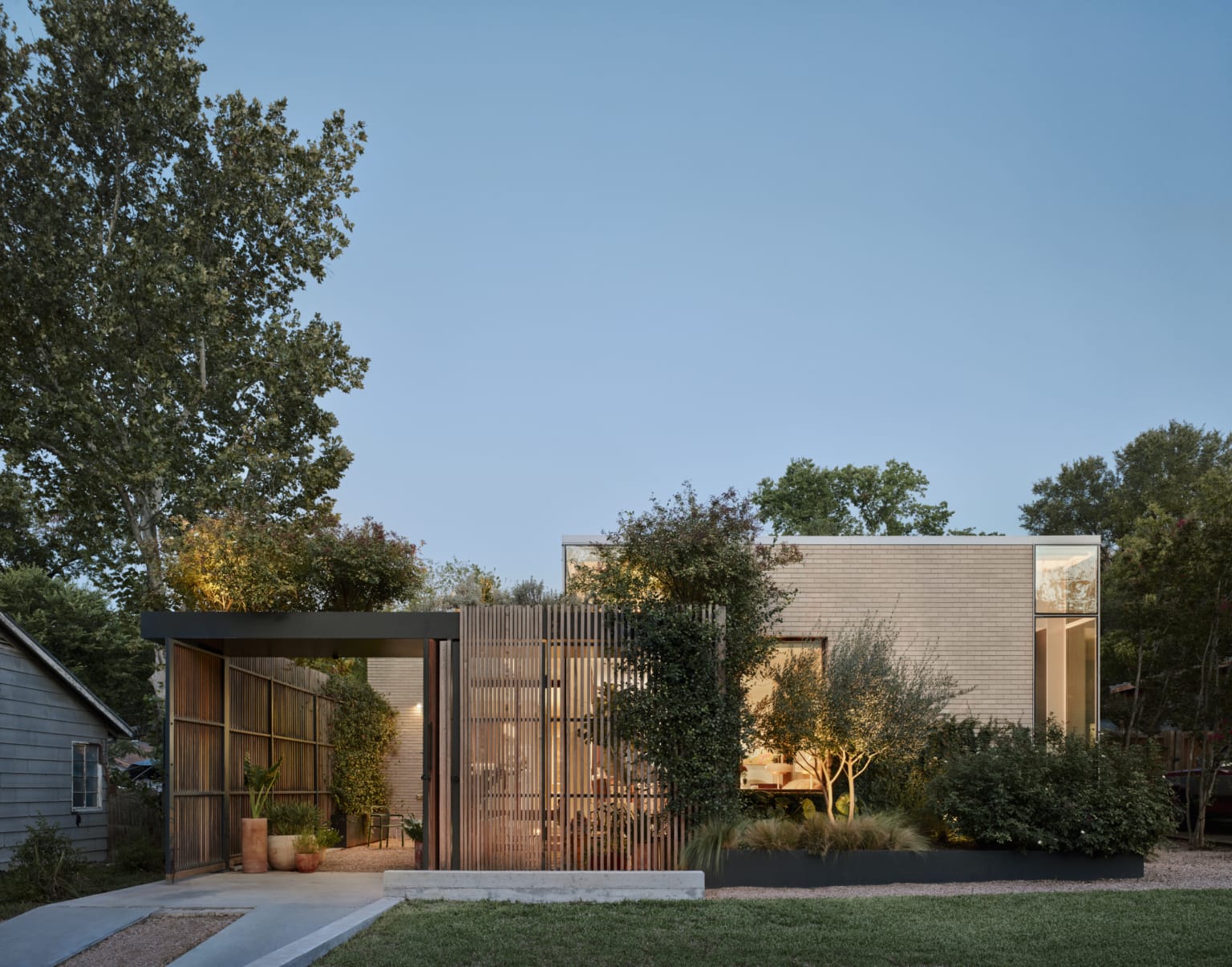 Bright, Airy, Modern Home featured in Dwell