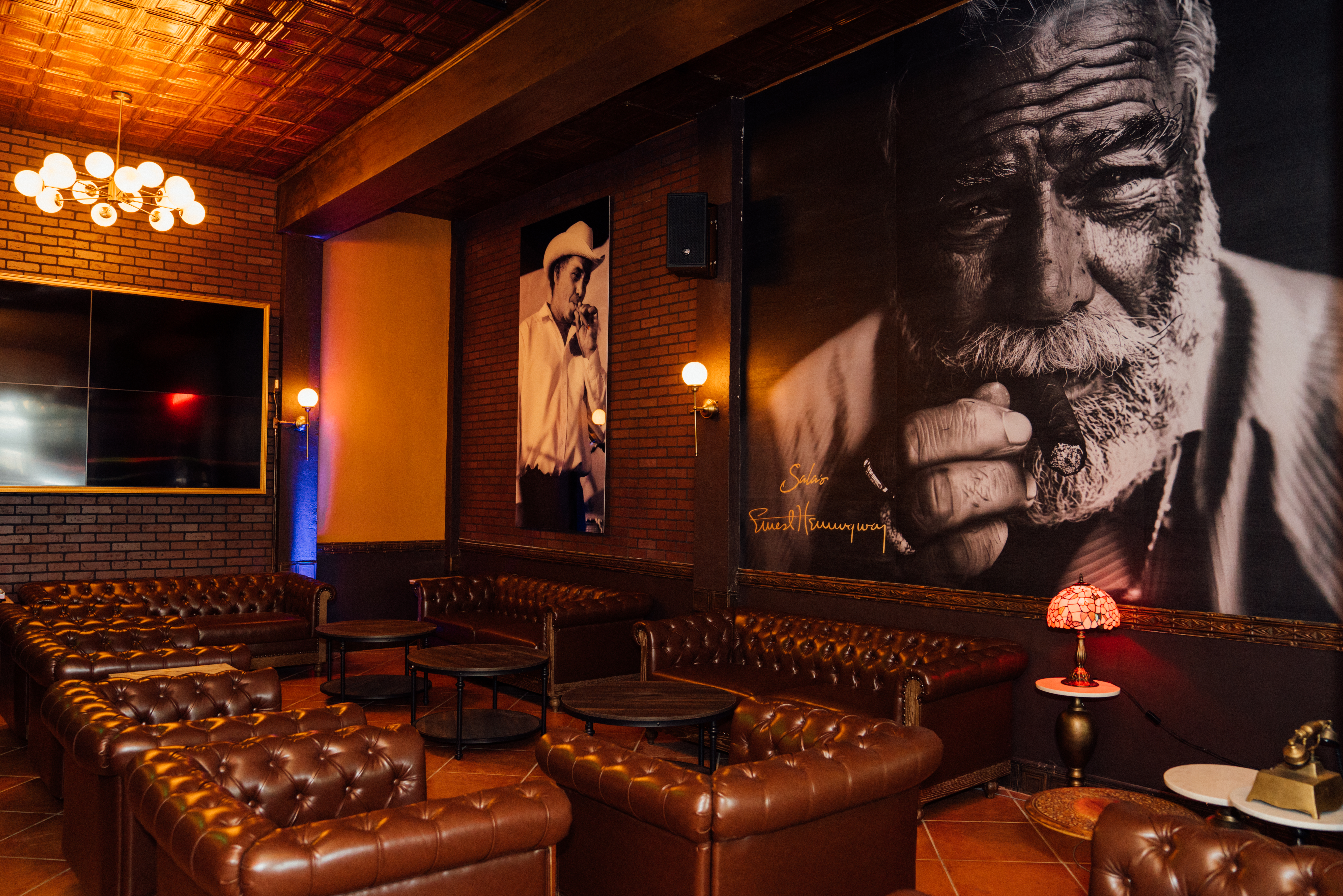 Cuban Cigar Lounge: A Cinematic Retreat in Miami