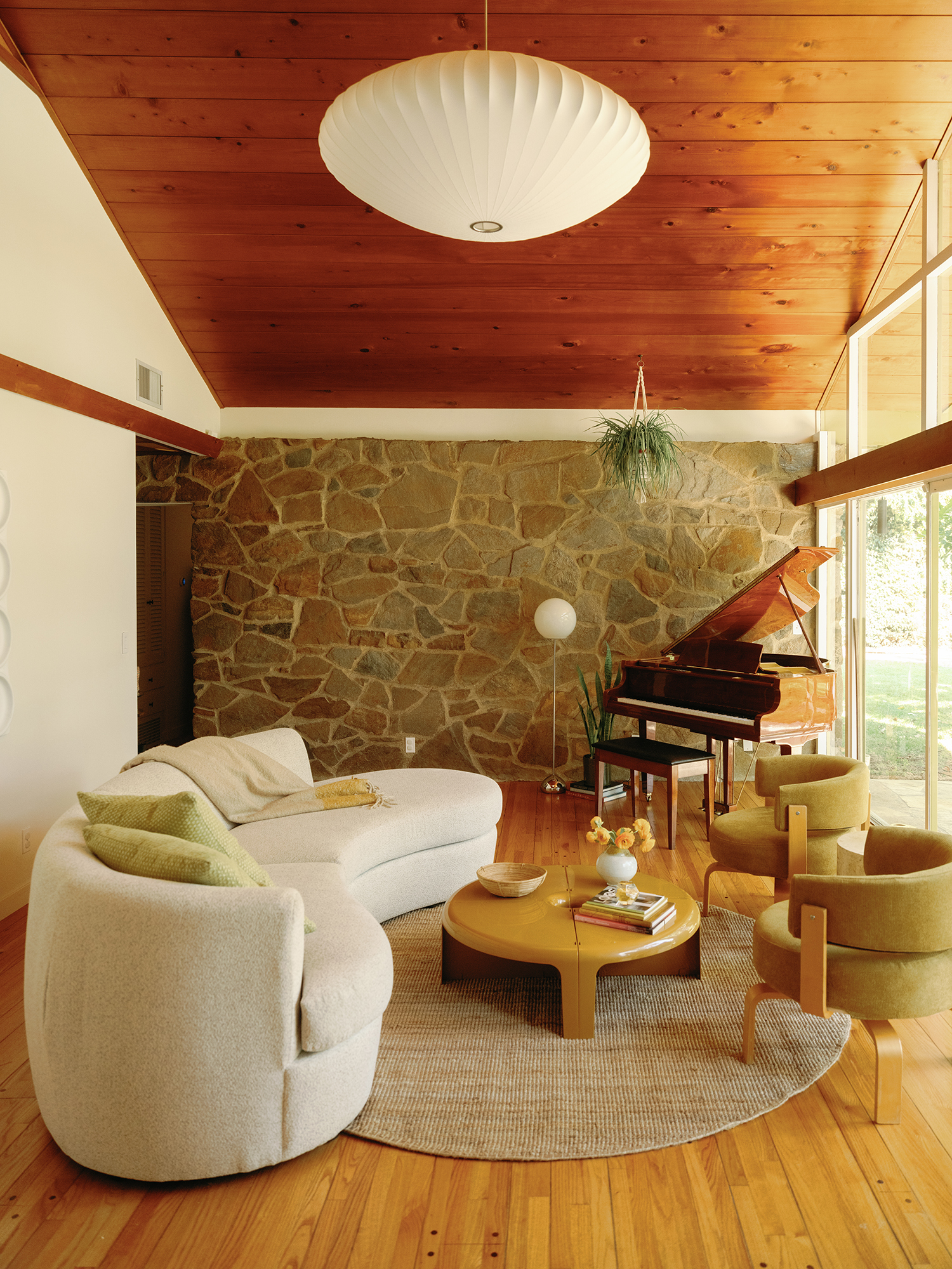 The Robert House – Midcentury Modern Home