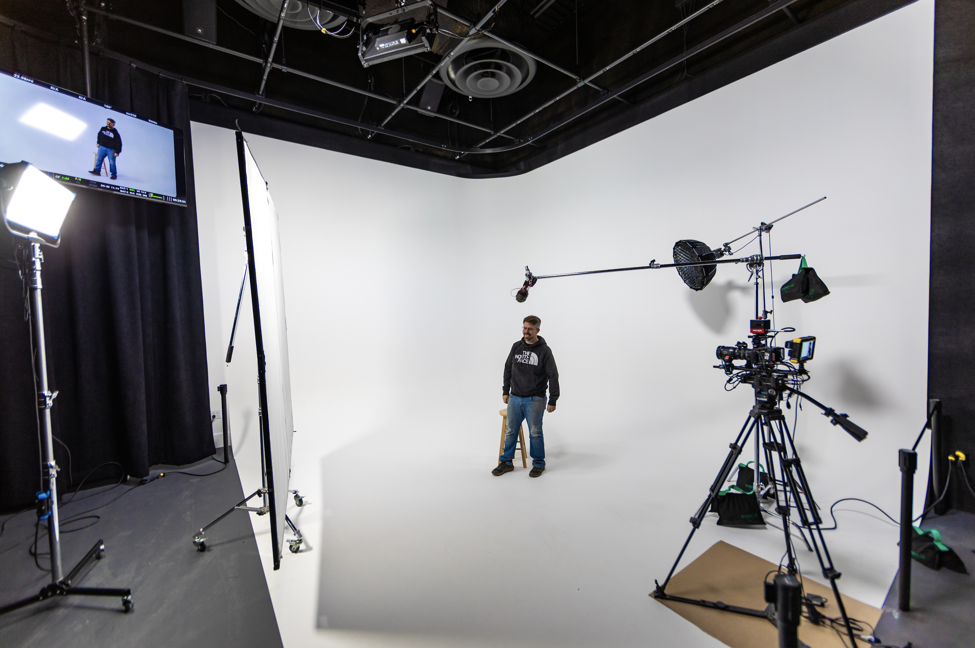 Versatile Photo & Video Studio with Easy Access