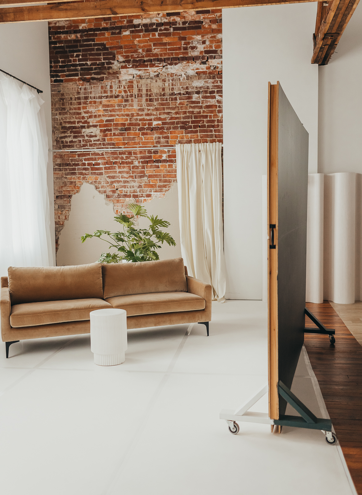 Urban, Downtown Loft Space with Abundant Natural Light