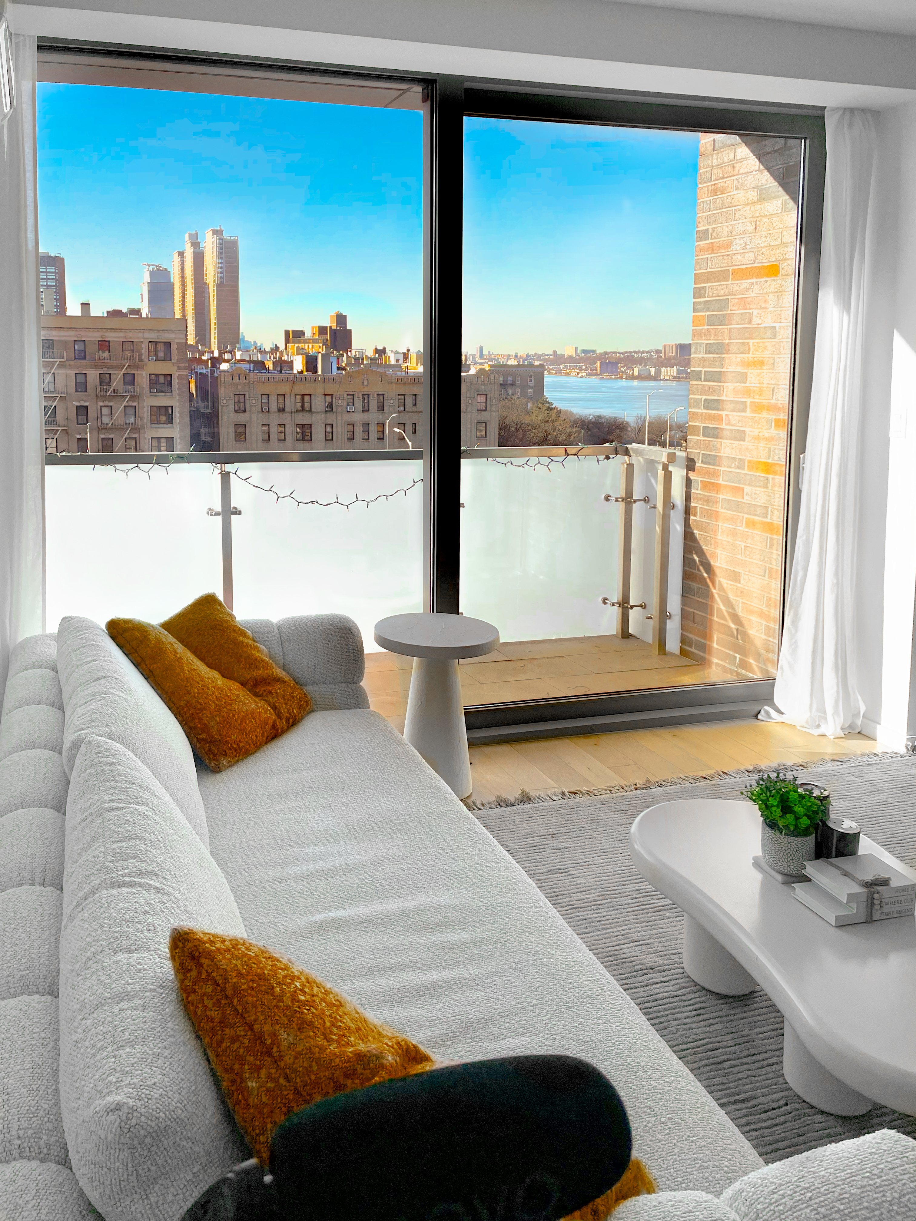 Quiet Luxury Contemporary Studio | Perfect for Photo & Video Shoots