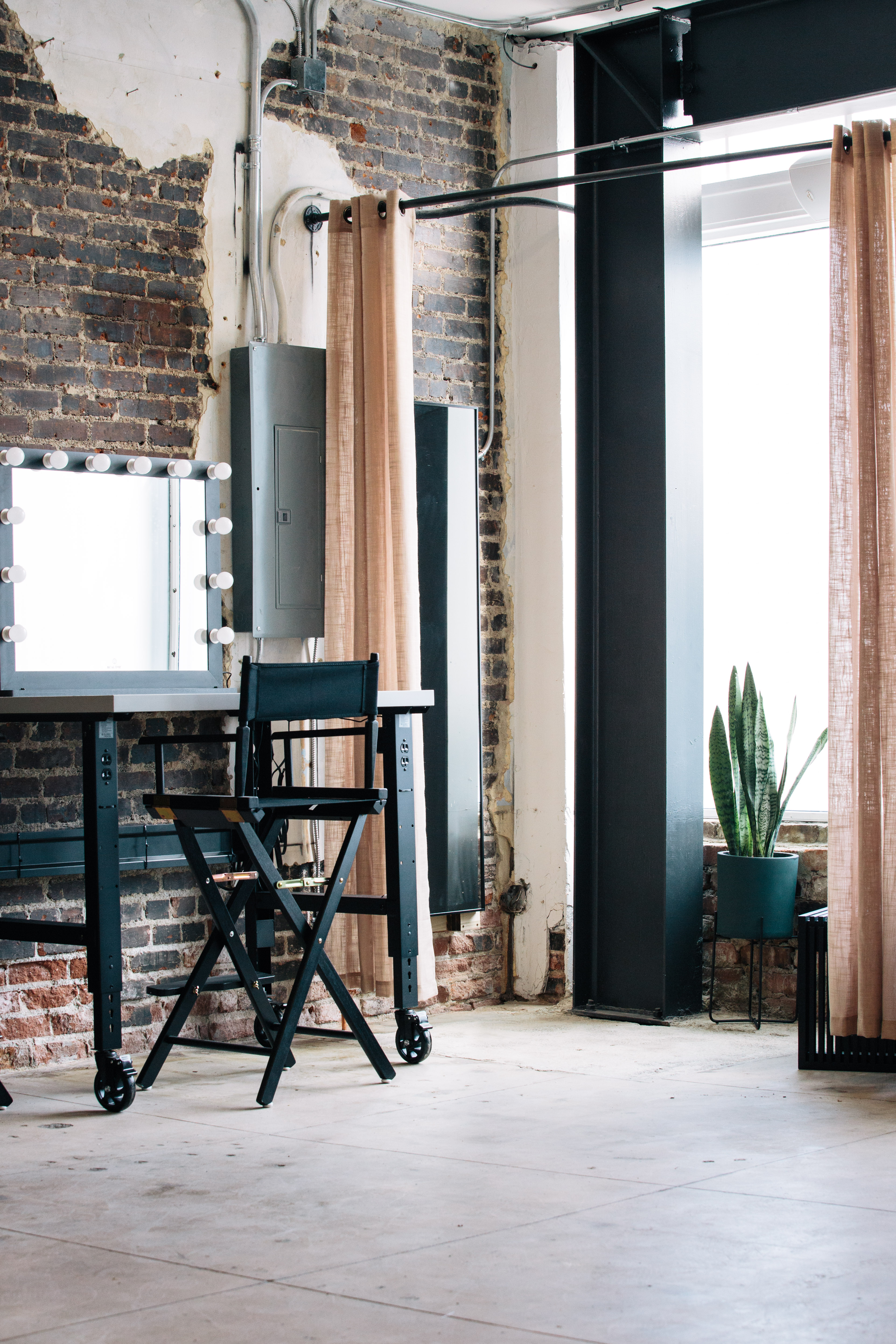 Storefront Photo Shoot Studio with Cyc Wall and Character in Echo Park, Los Angeles 