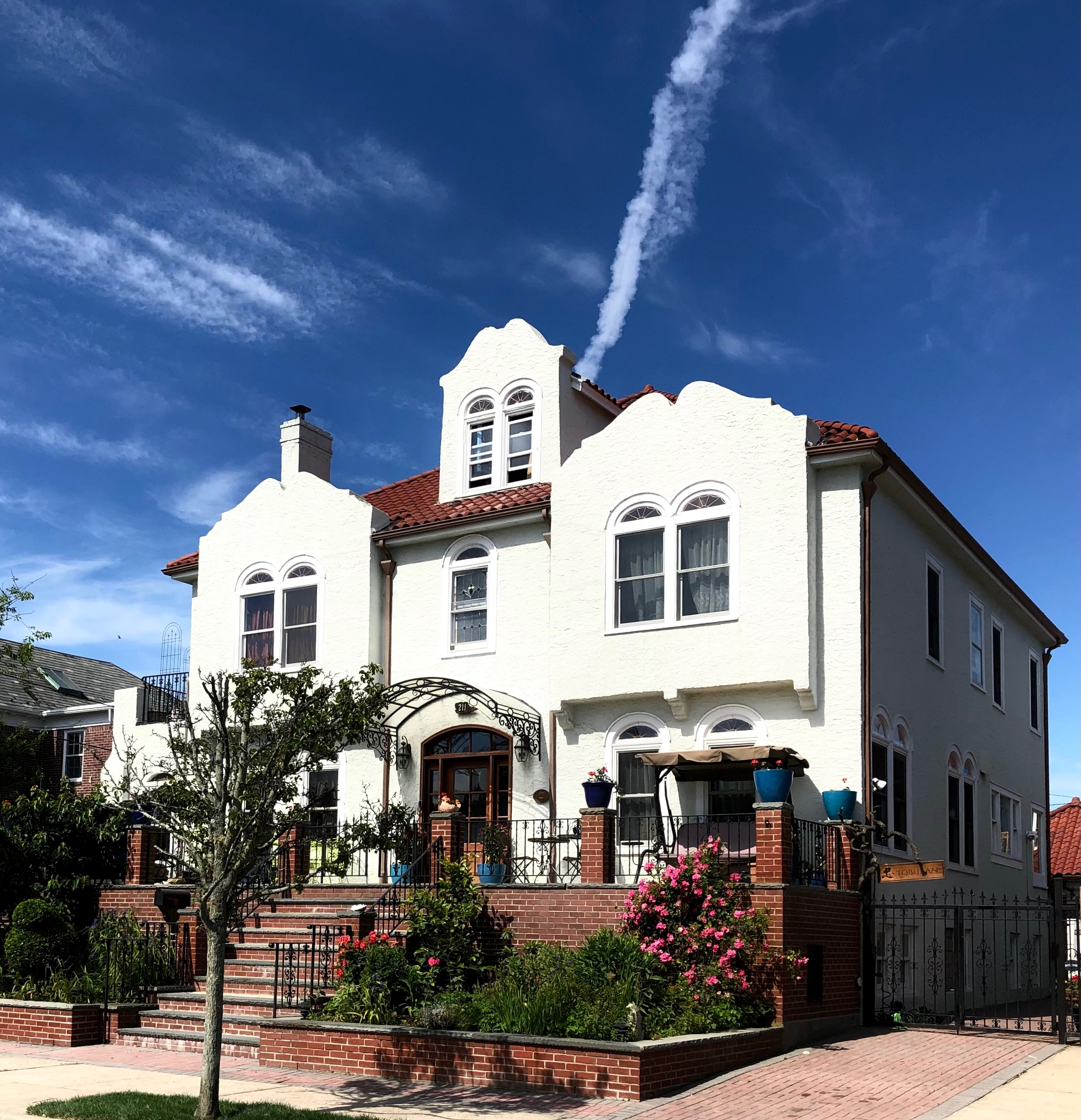Historic 1920s Gem of a 9-Bedroom, 8-Bathroom Spanish Colonial Style House & Garden by the Ocean