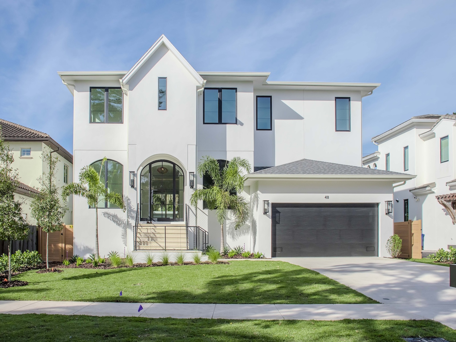 Luxe Westshore 5 Bedroom House