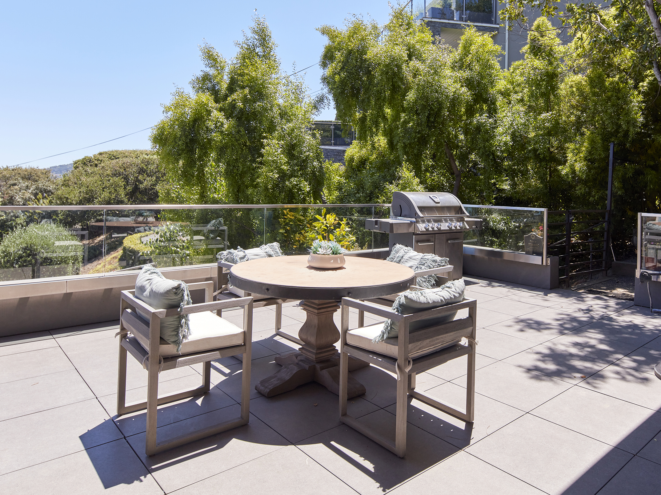 Sleek & Serene: A Modern Tiburon Retreat