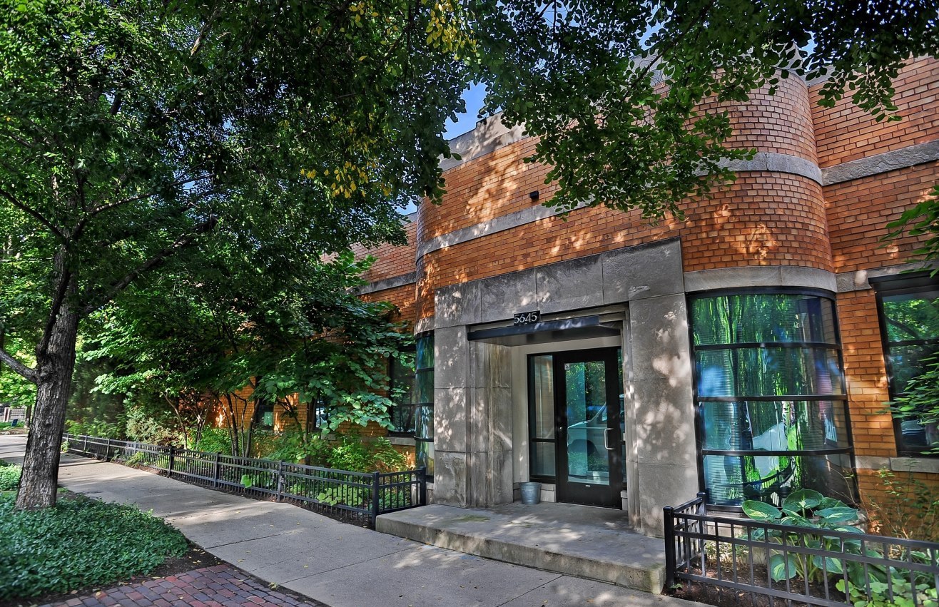 Unique Theater Experience on the North Side of Chicago