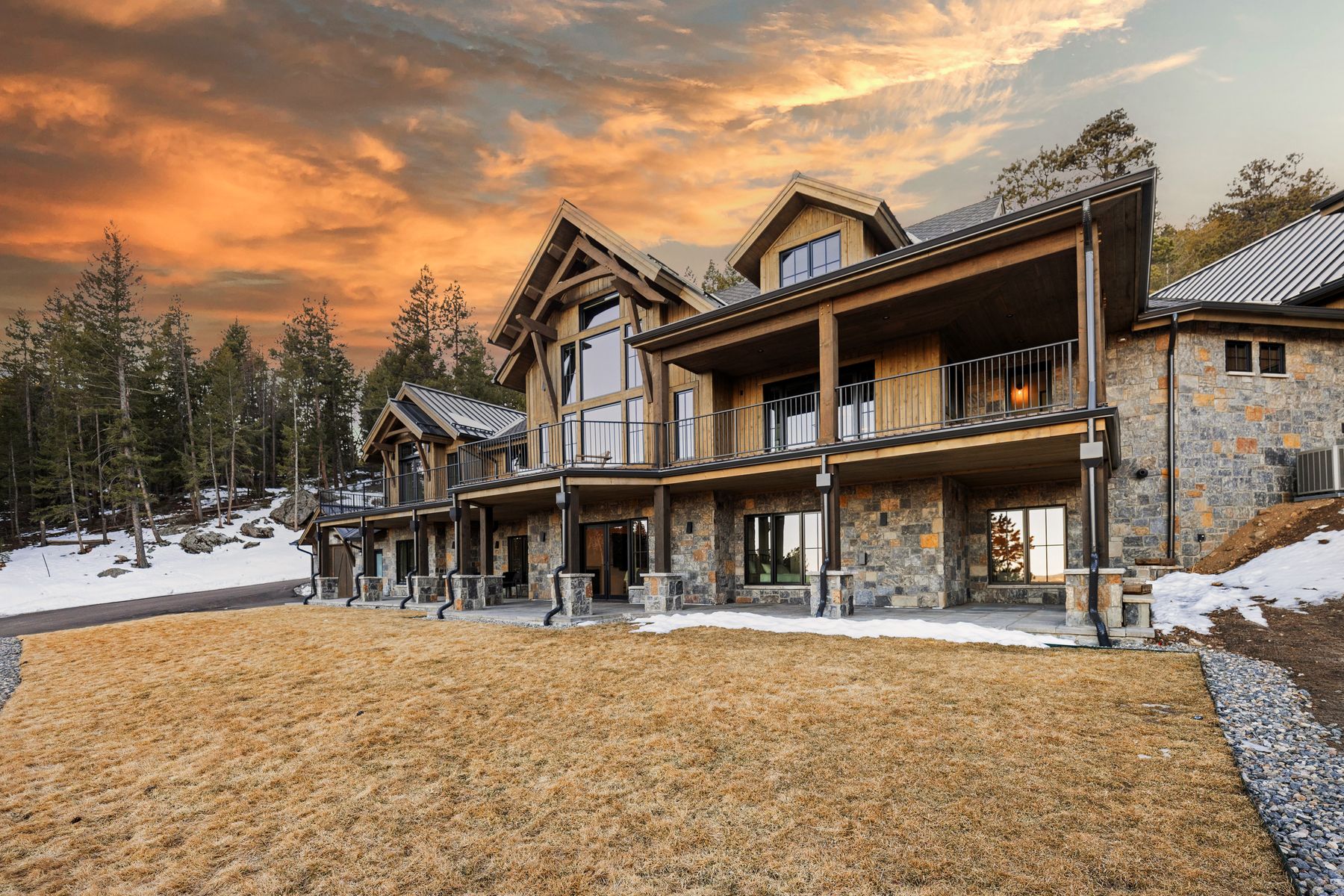 Modern Mountain Estate in Colorado with English Pub