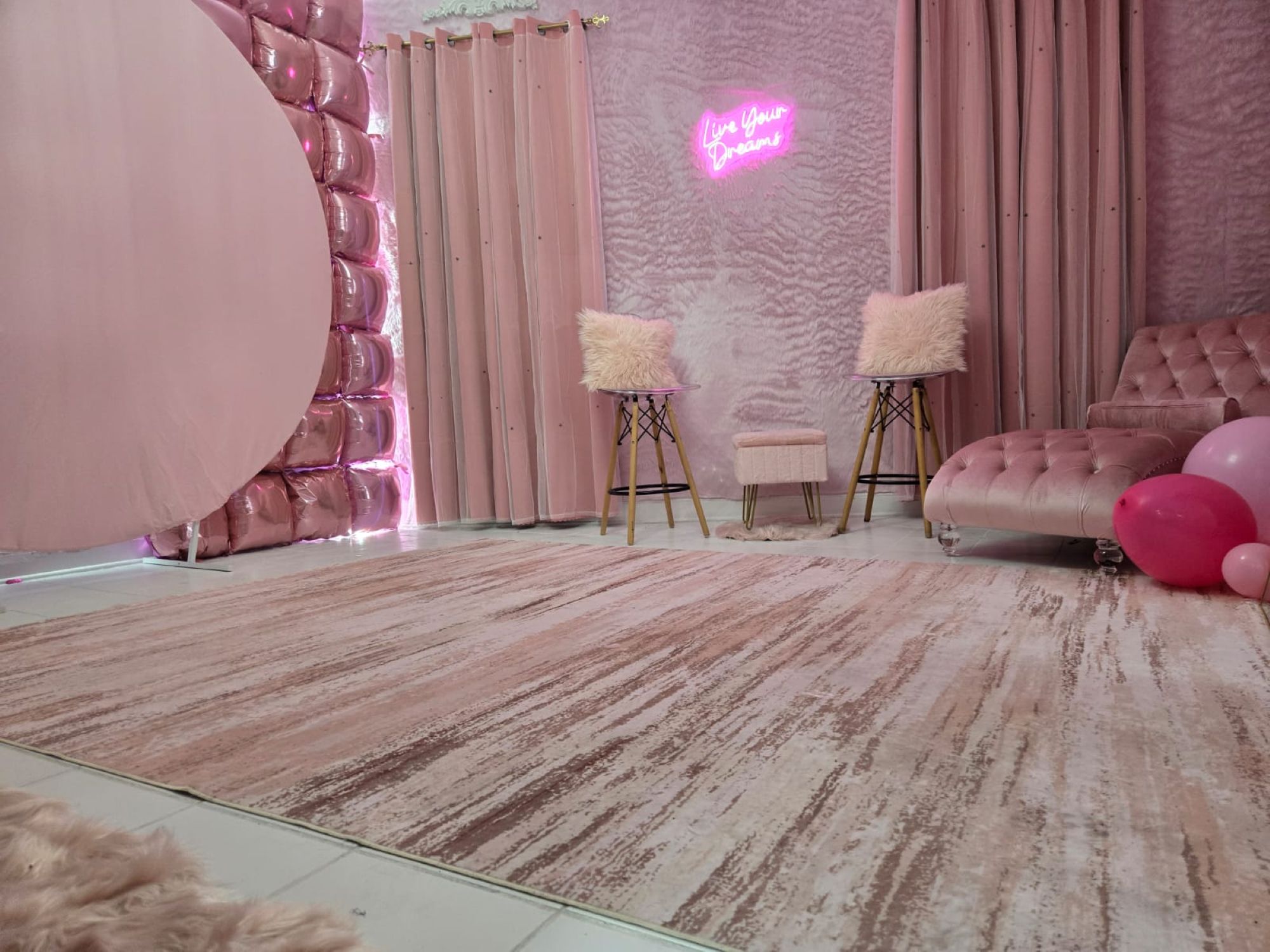 The Pink Parlor Versatile Space 