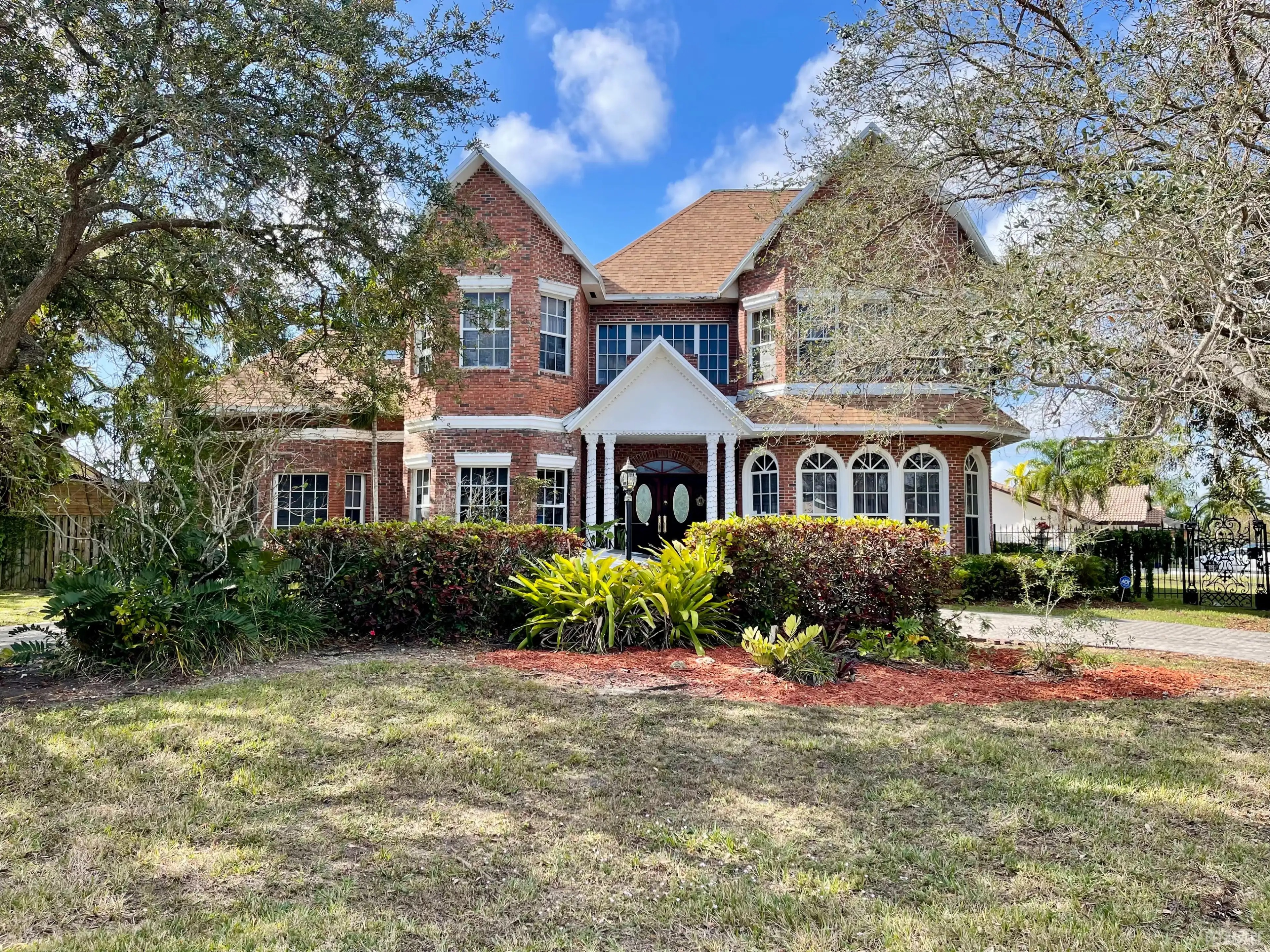 Brick Estate and Garden near the Falls