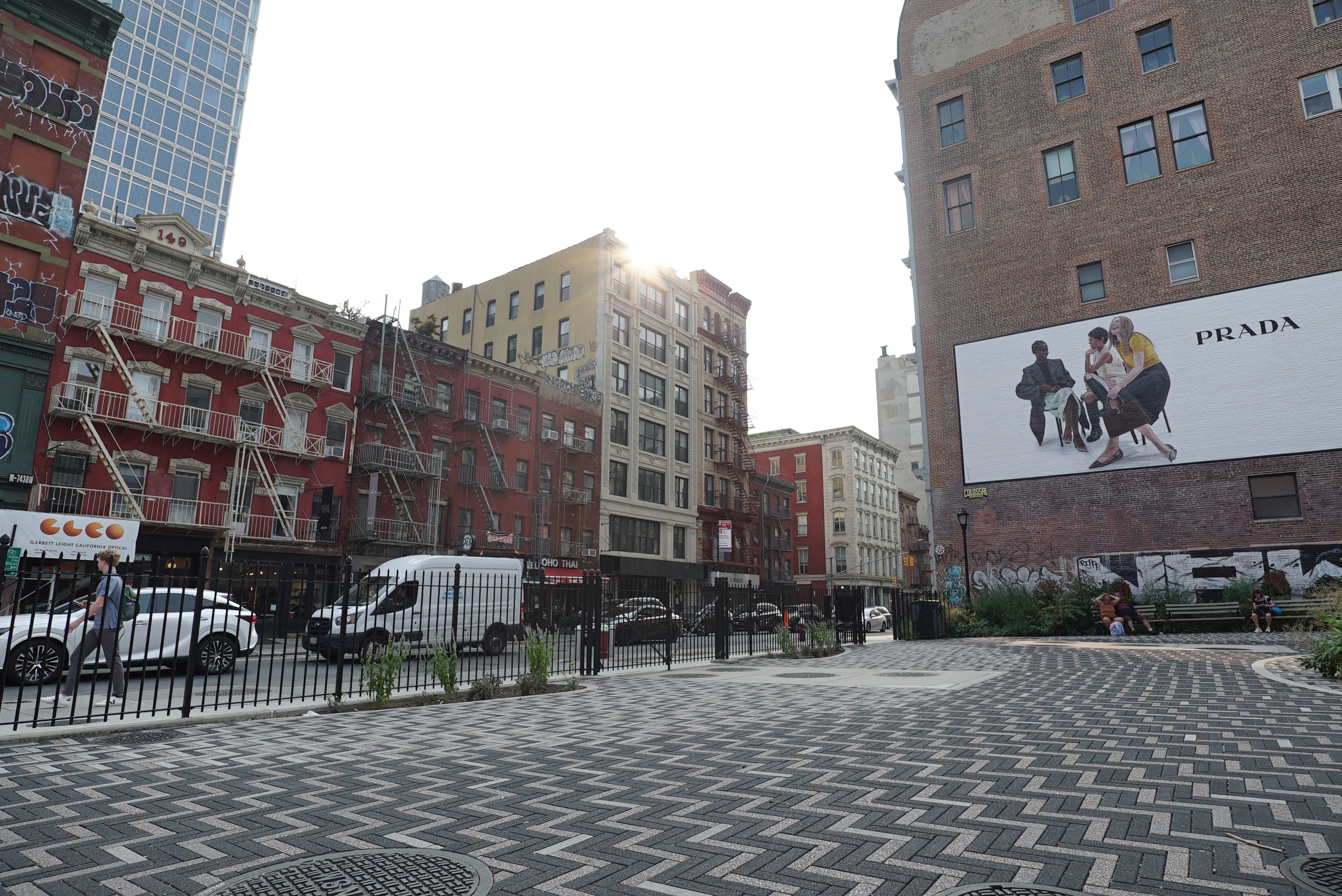 Full Floor in SOHO with 2 extra rooms!