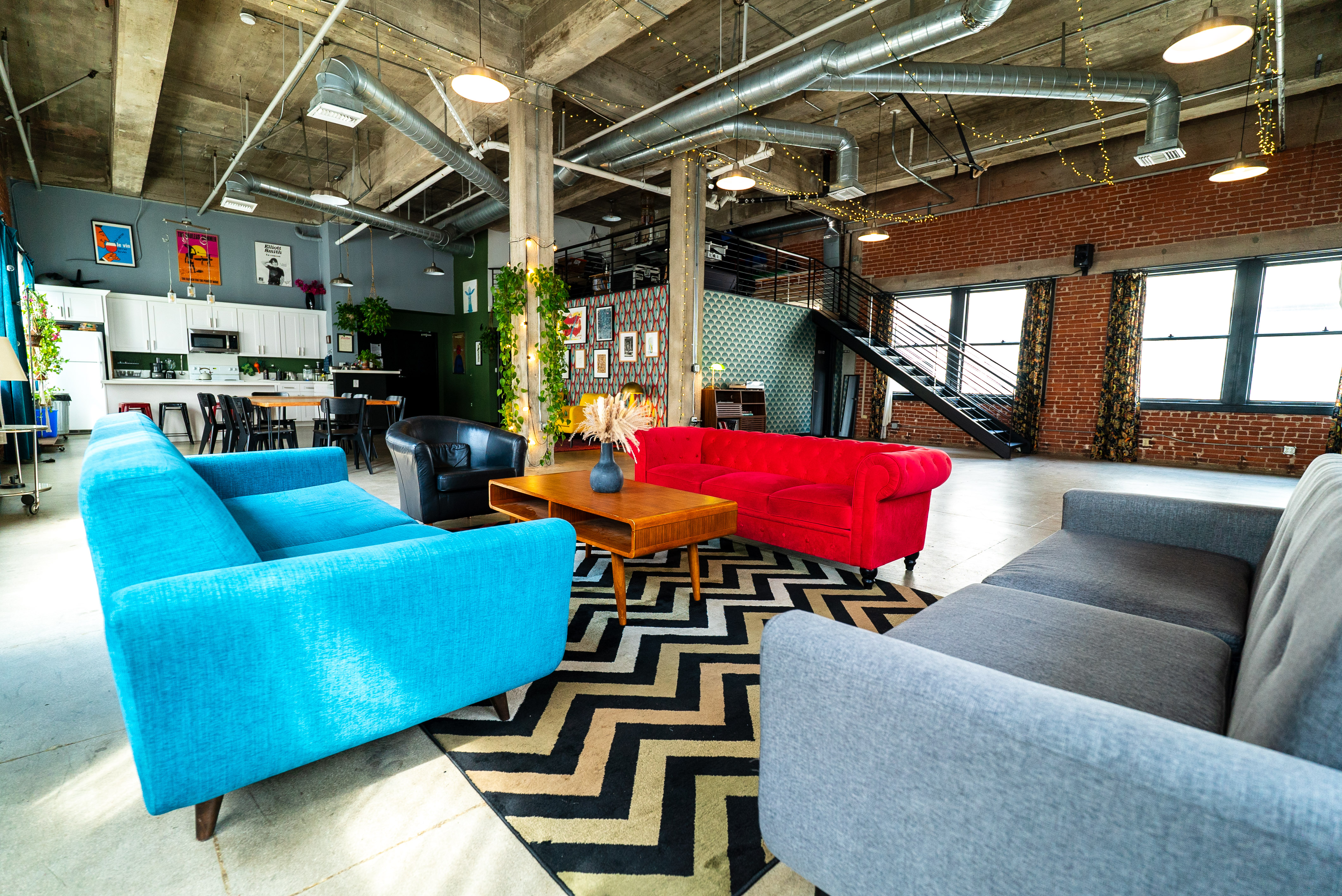 Photo studio / Film location in a DTLA Penthouse Loft