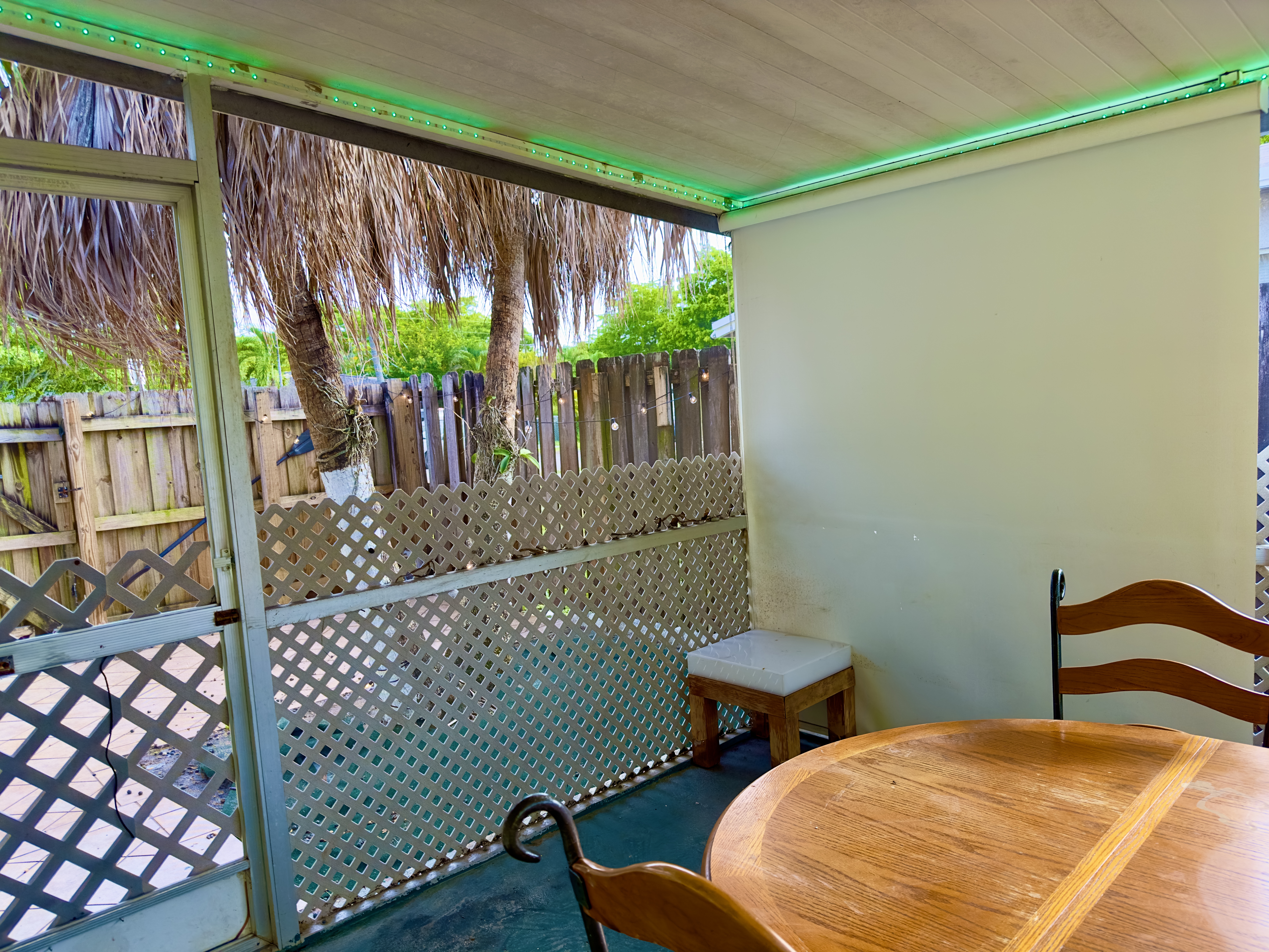 Tropical and Beachy 2 Bedroom