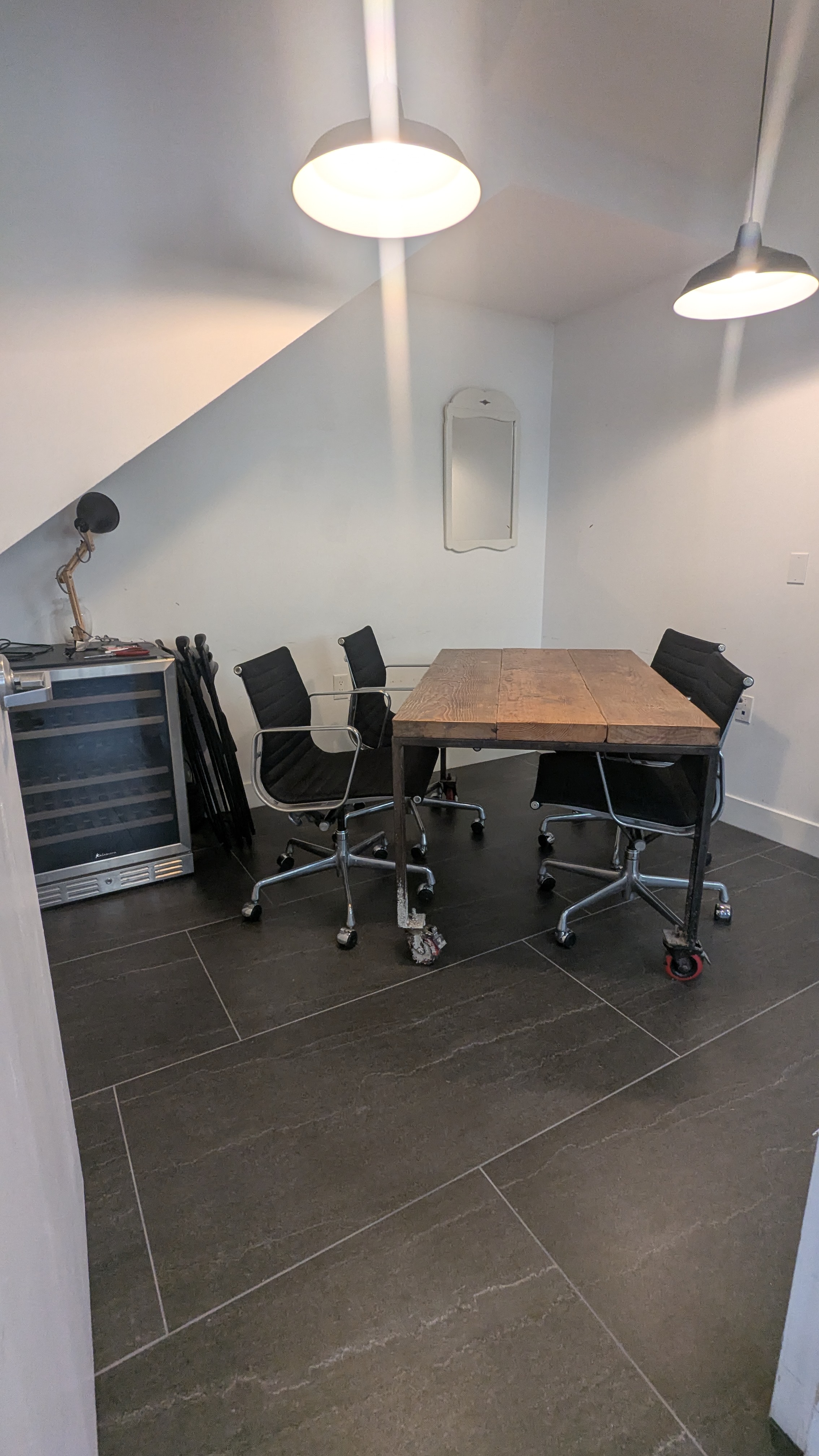 Rustic-Chic Meeting Room for Team Huddles