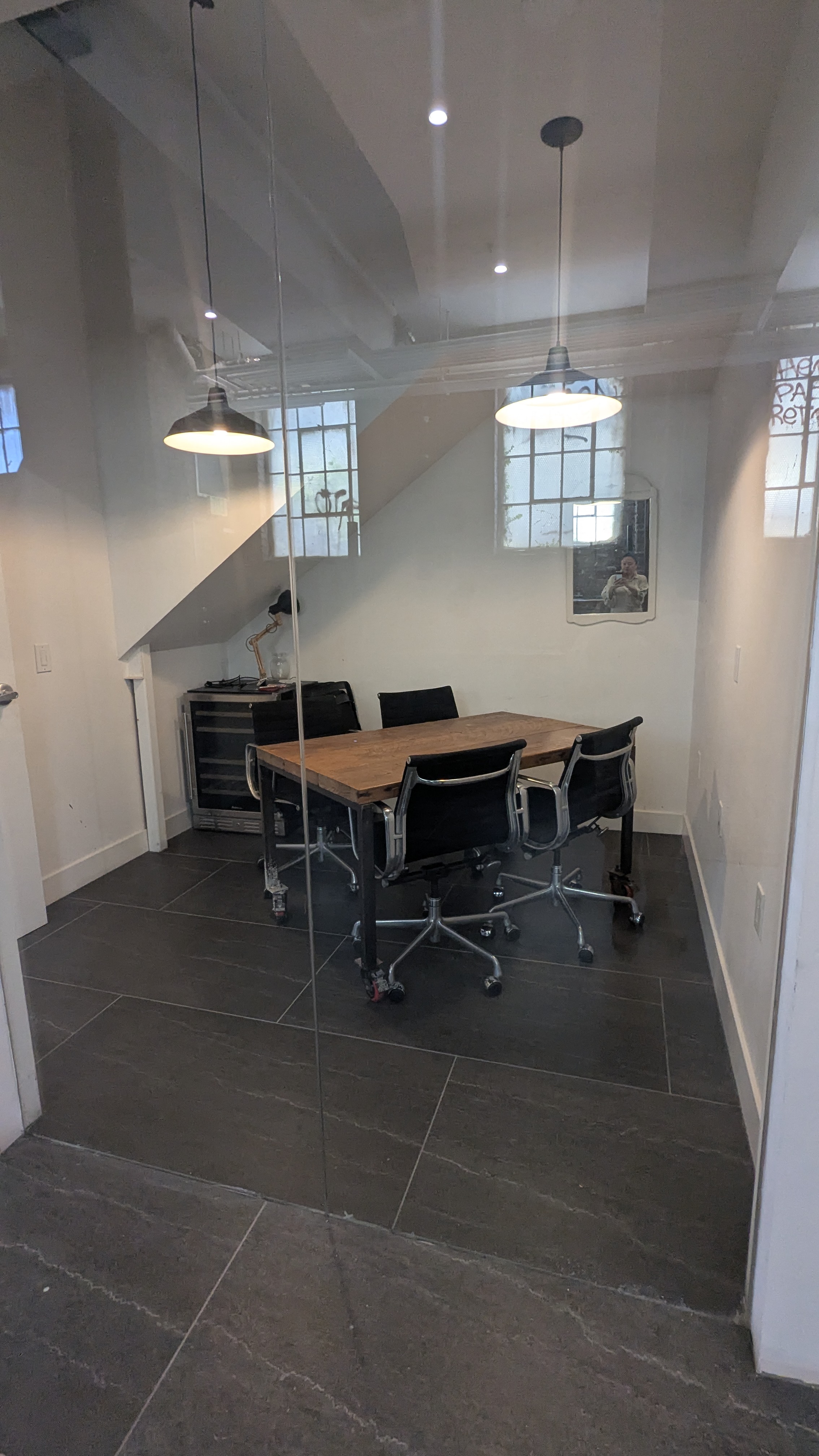 Rustic-Chic Meeting Room for Team Huddles