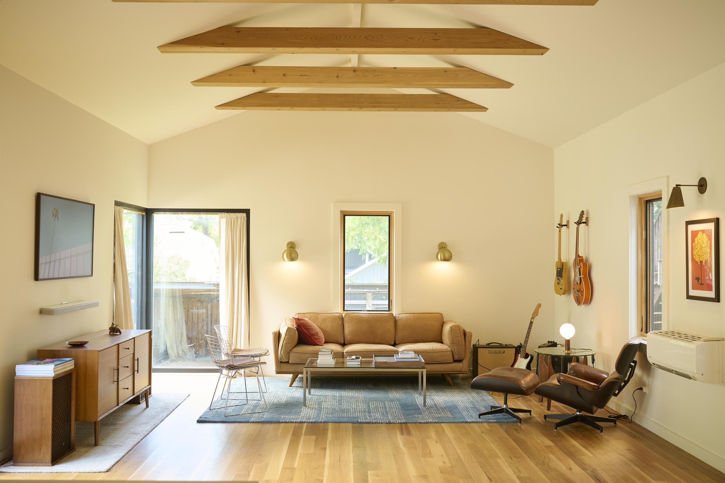 Cozy Photo/Video Studio in East Nashvillle