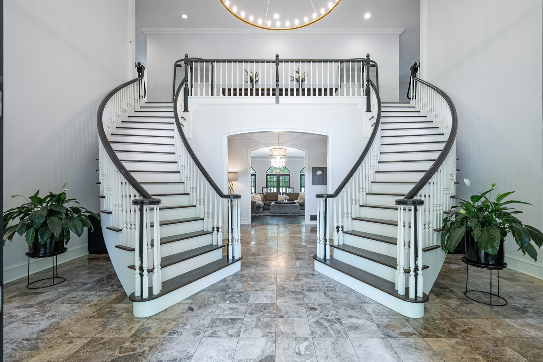 Walnut Studios - Private 12000 sqft Mansion on 5 acres for Photo/Video