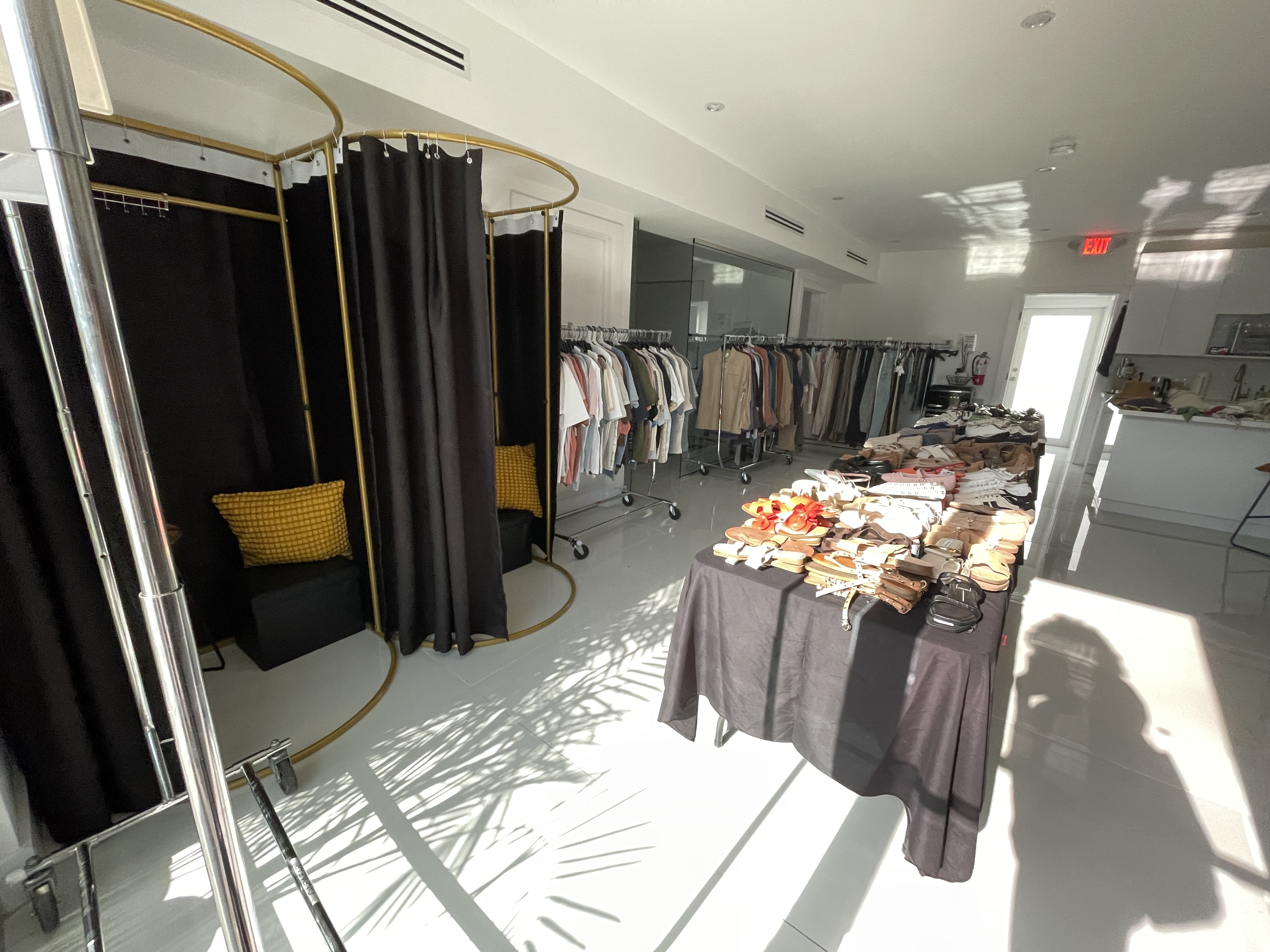 The Perfect Fitting and Meeting Space