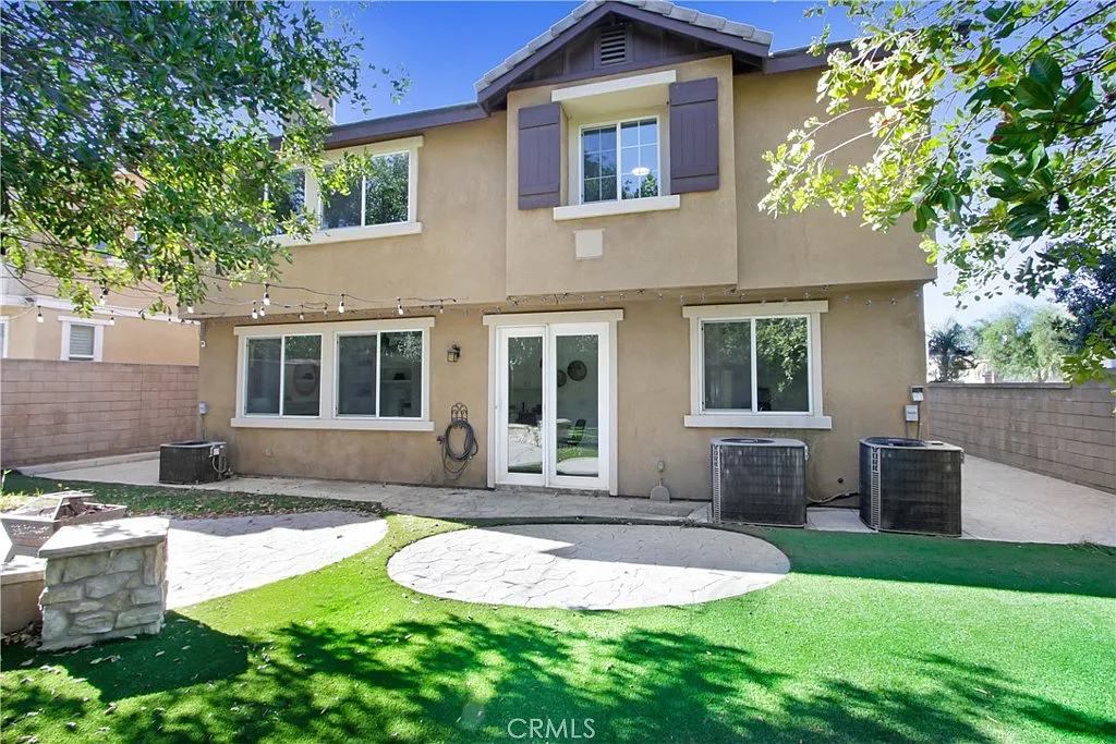 Large & Bright Fully Remodeled Home