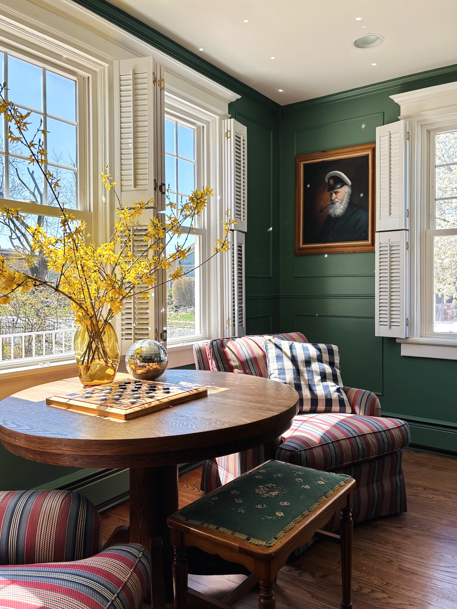Derby House : Historic Coastal Charm
