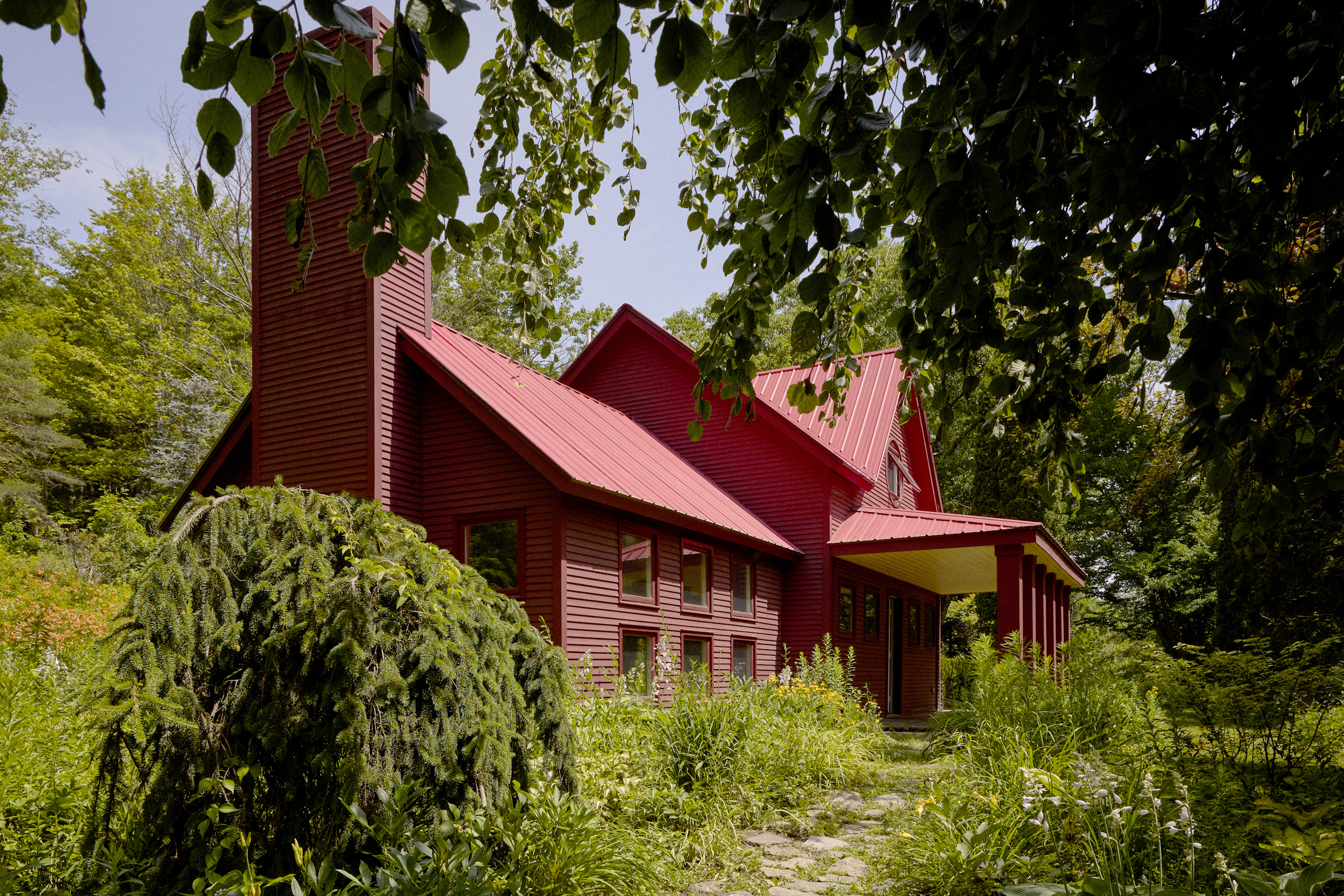 Scenic Designer Home with Pool — Ideal for Photoshoots, Film, and Events