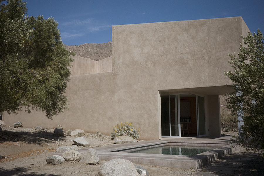 Brutalist Desert Home with Mountain View