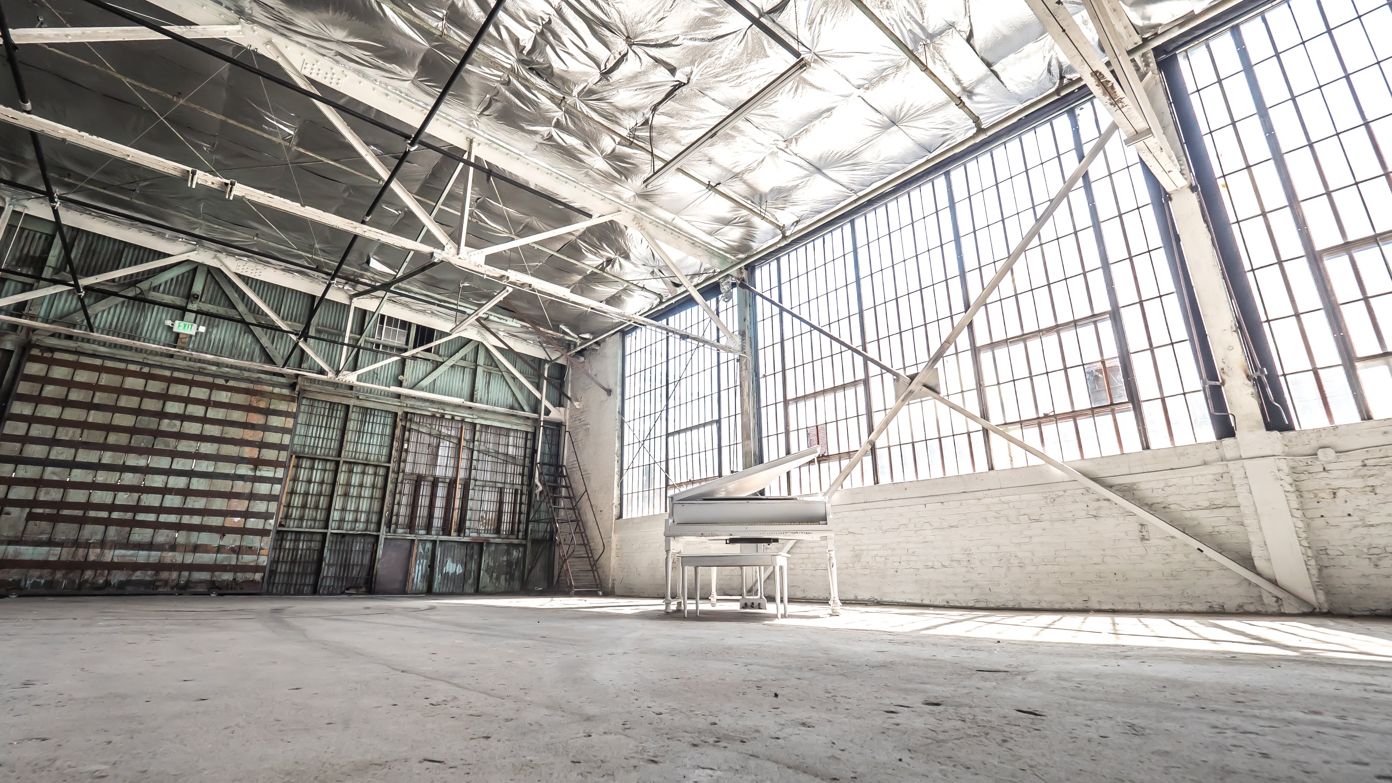 Studios 60 H20 Stage