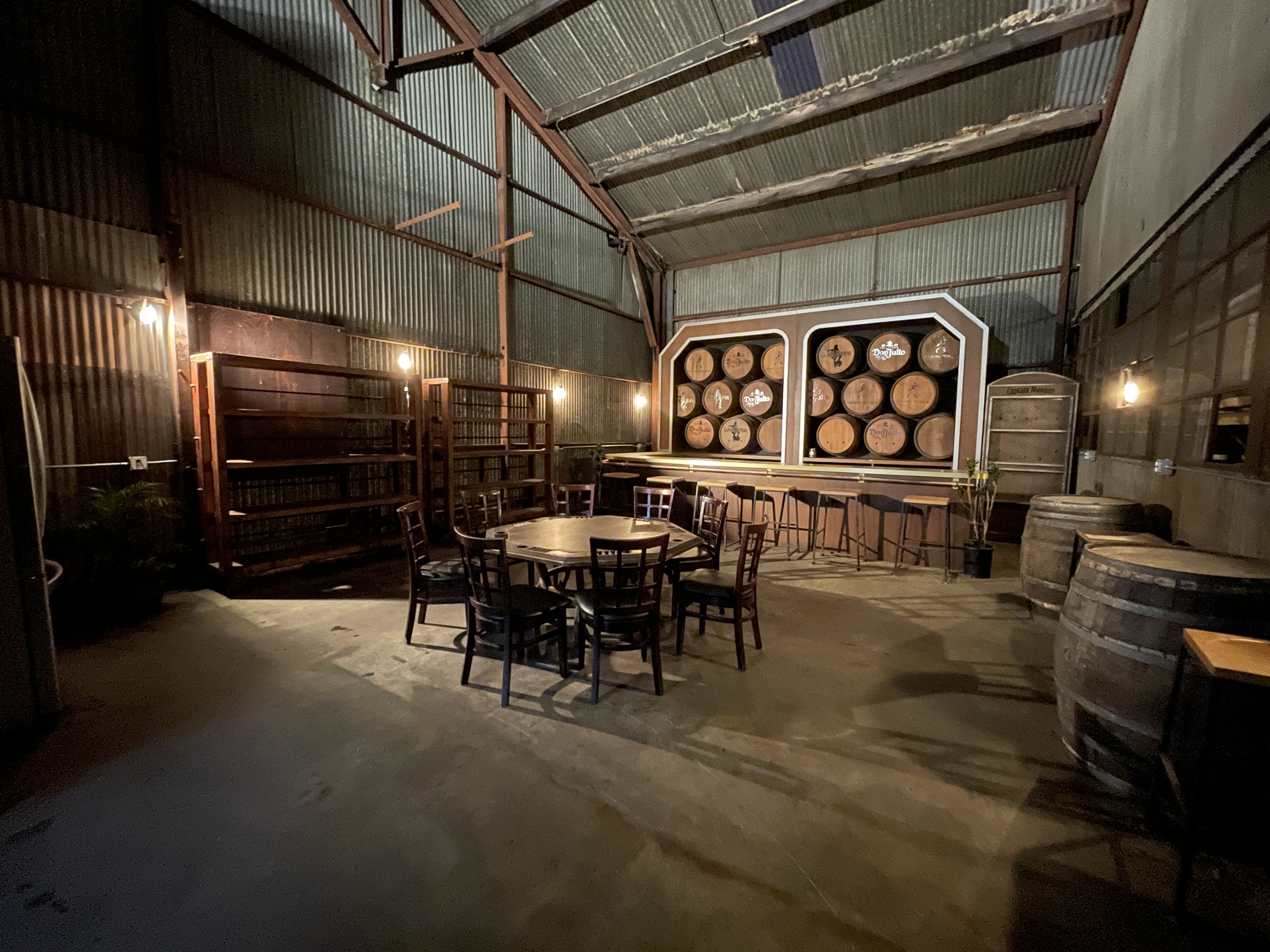 Mega Studios Bar Set