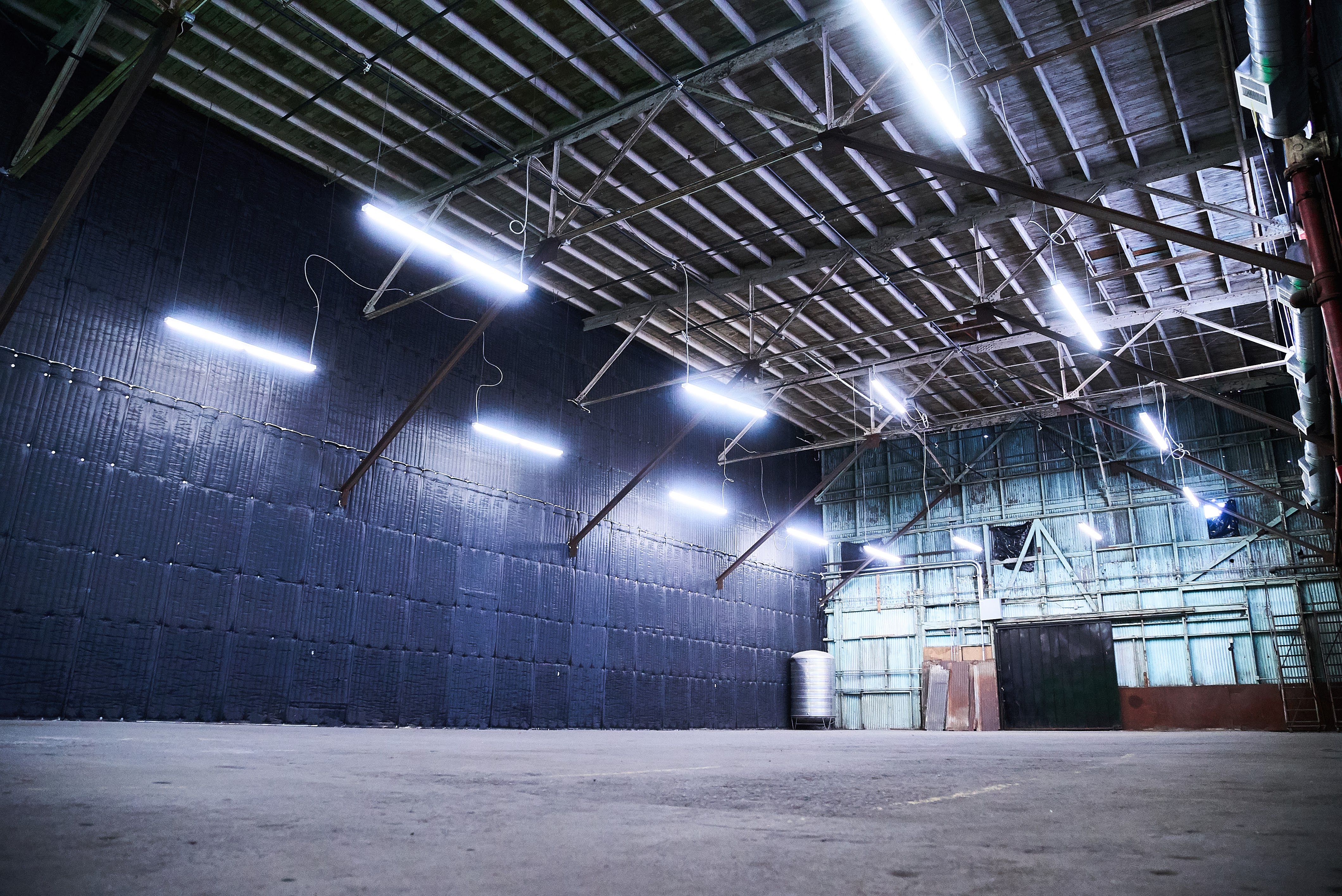 Studios 60 Grand 2 Stage