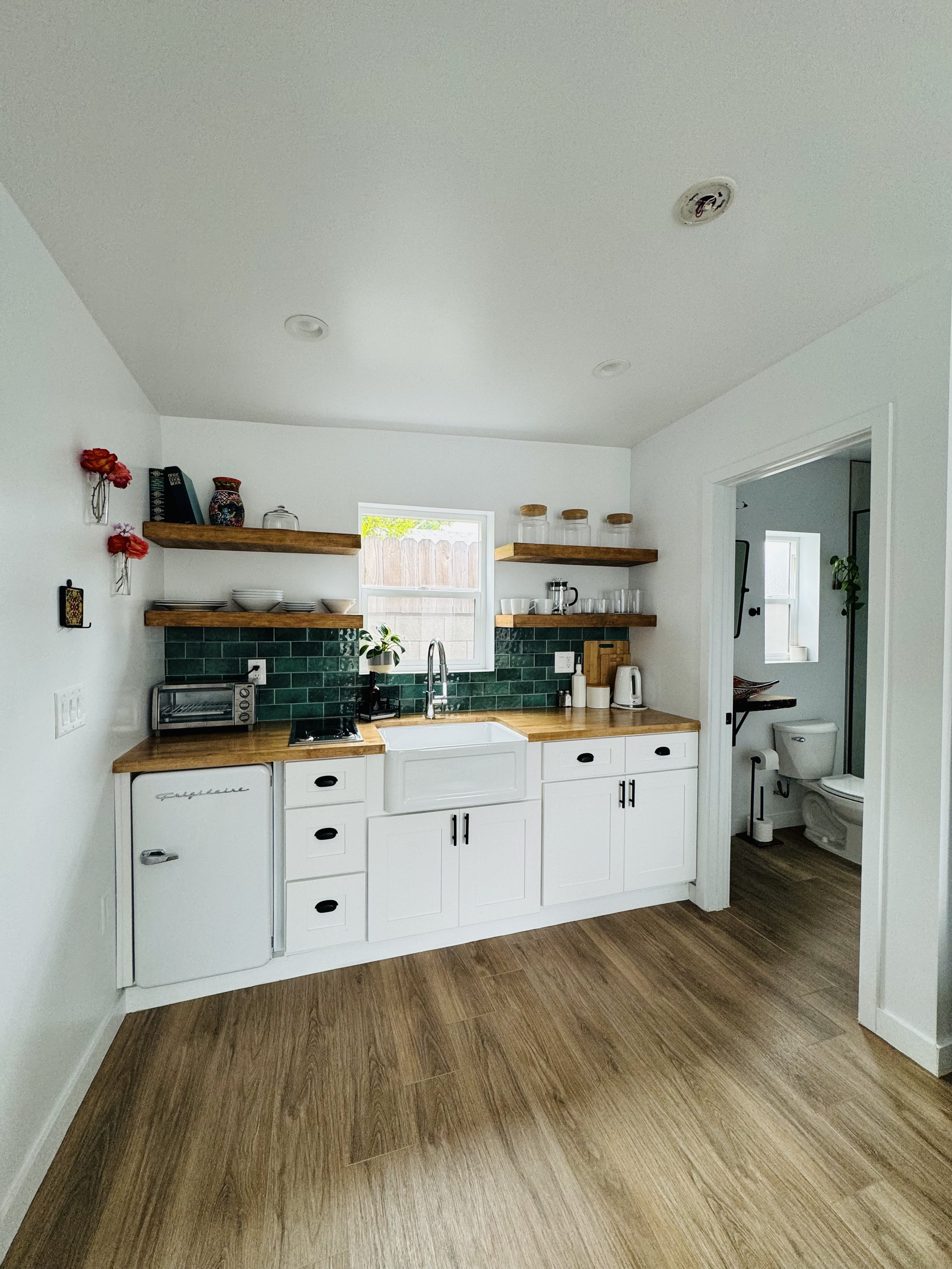 Modern Detached ADU | Natural Light | Film & Photo Shoots