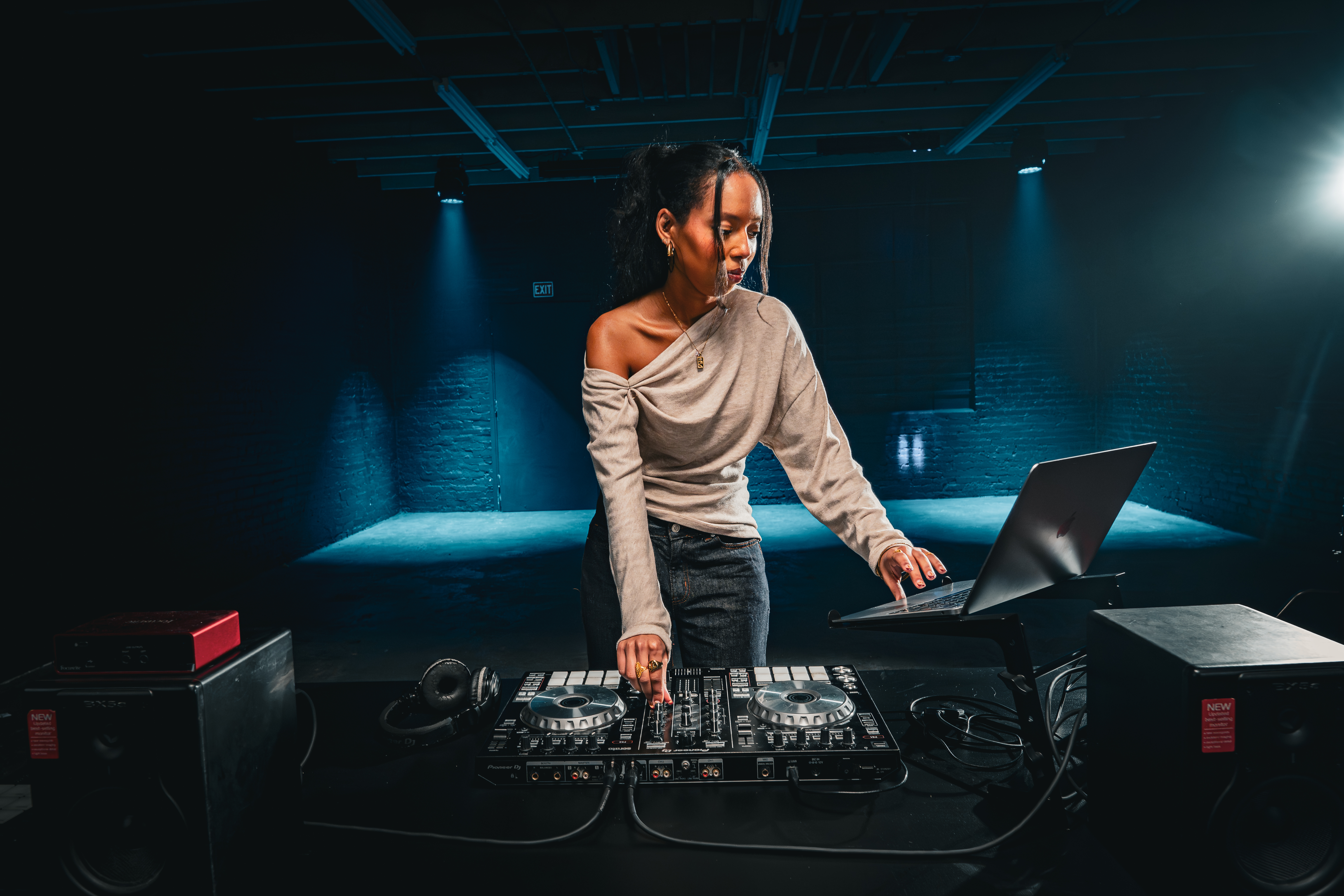 Industrial Blackout Studio With DMX RGB Staged Lighting