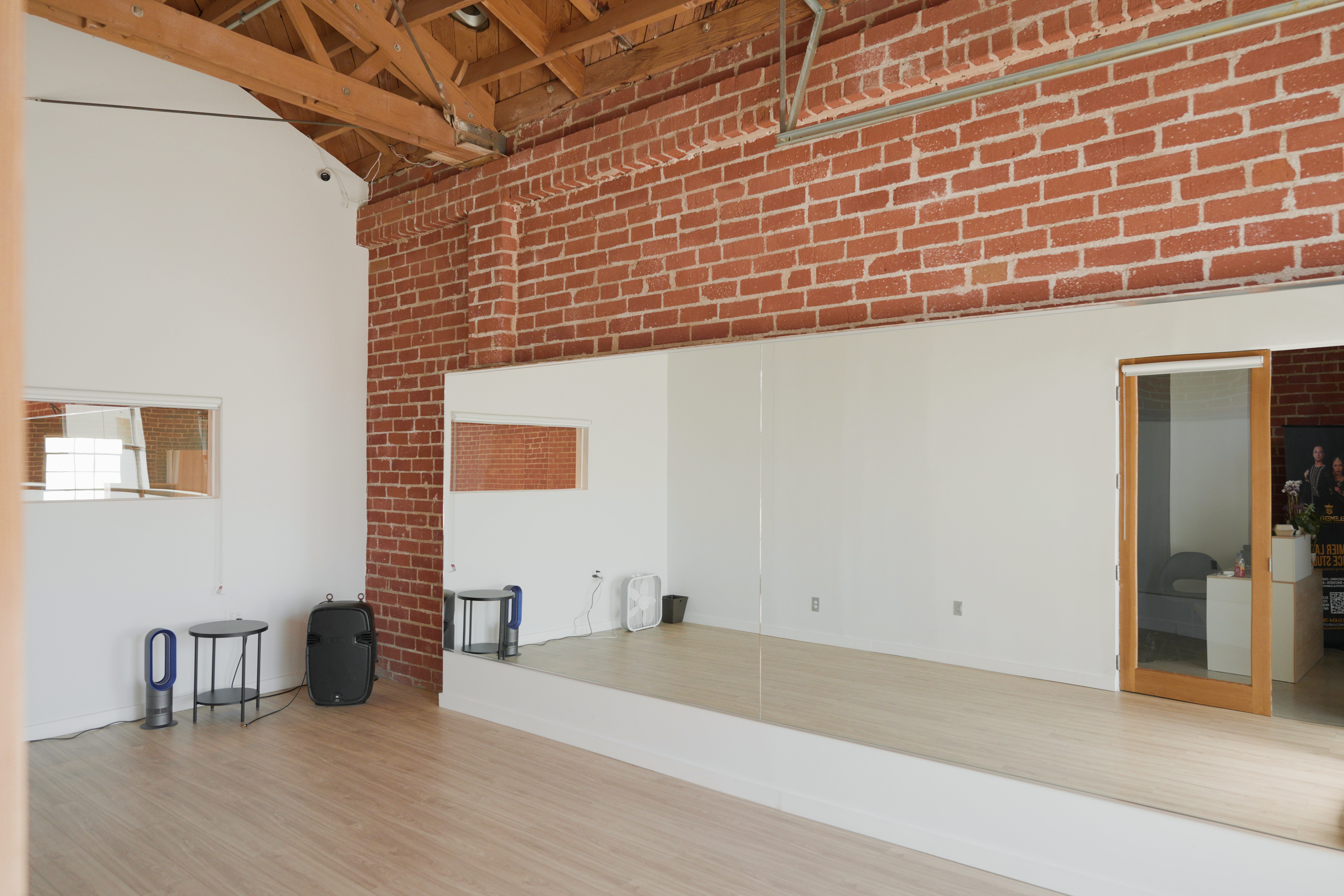 Bright & Spacious Studio with Exposed Brick