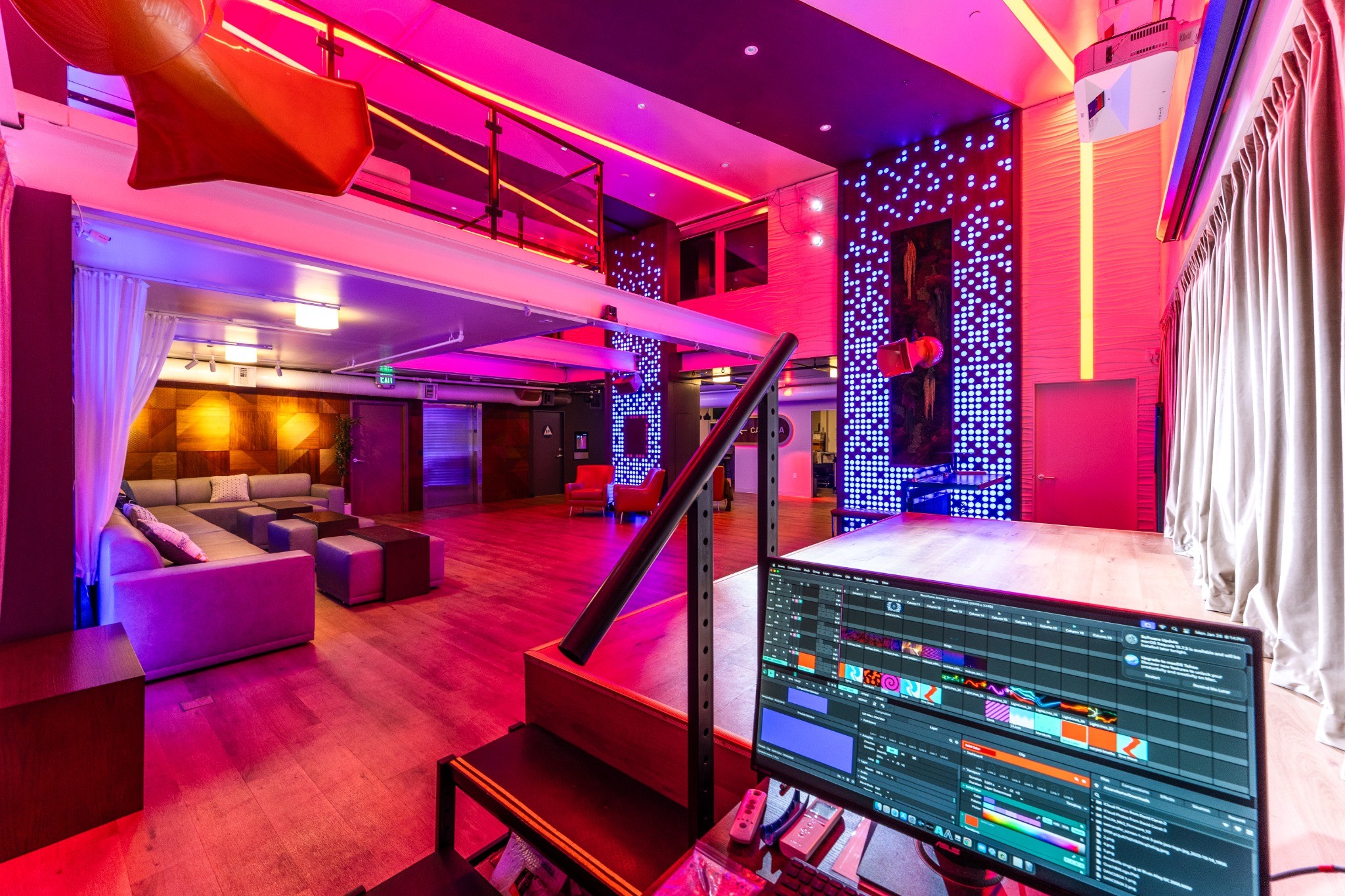 Beautiful Westside Event Venue, Fully-Equipped & Staffed