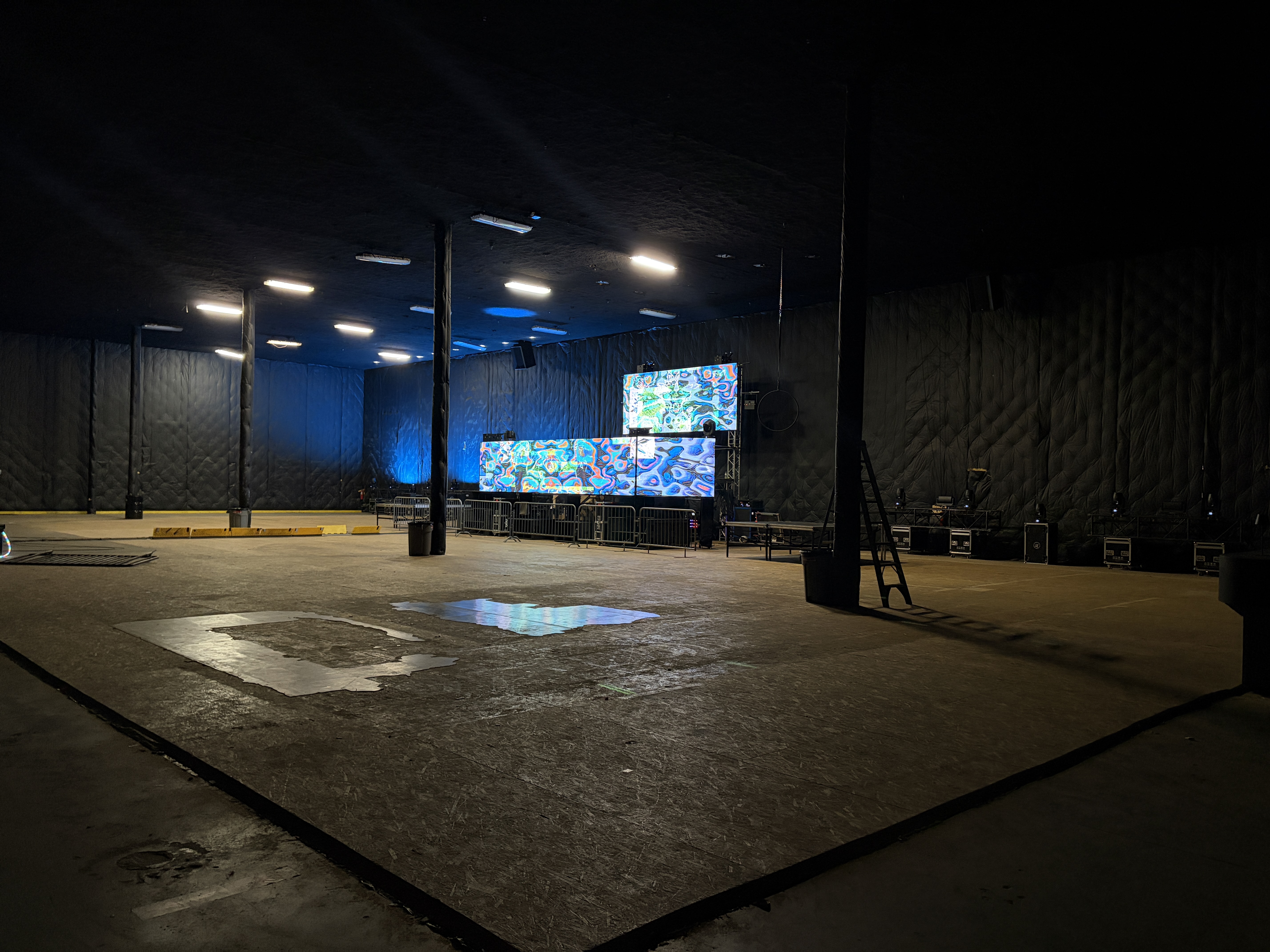 Creative Industrial Warehouse 