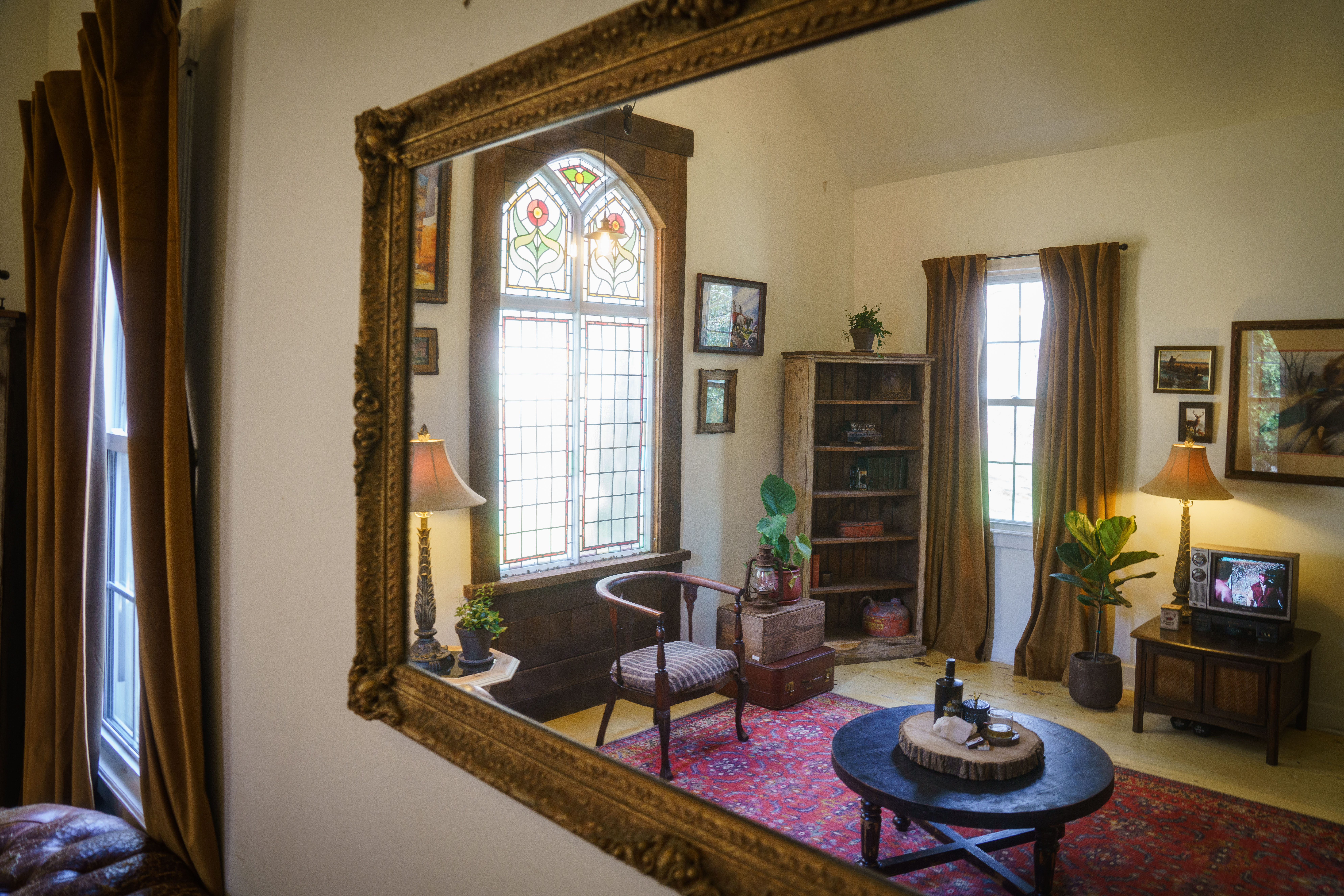 Historic Railroad Station & Farmhouse Film Location in Tennessee