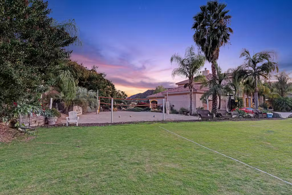 Topanga Oasis with Large Grass Tennis and Volleyball Court