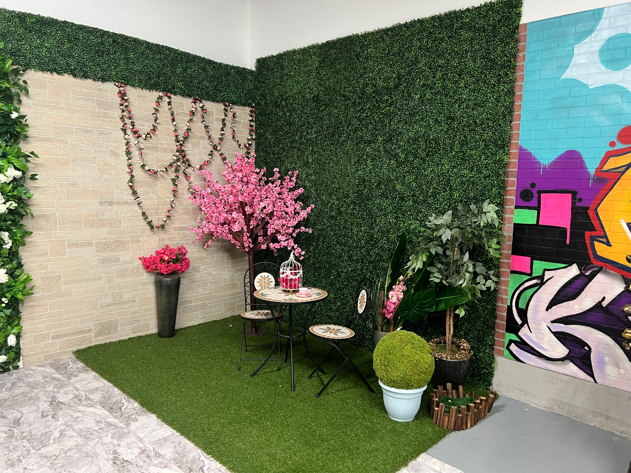 Multi-Themed Studio in North Houston